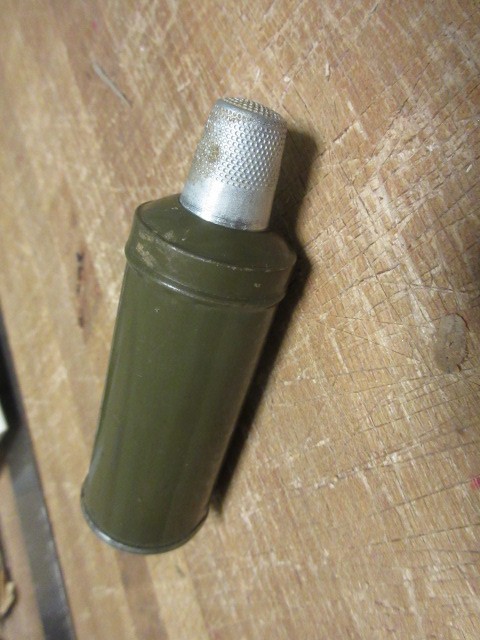 ***RARE*** VINTAGE WW1 ARMY ISSUE SEWING TIN CANISTER KIT NOS ***RARE***