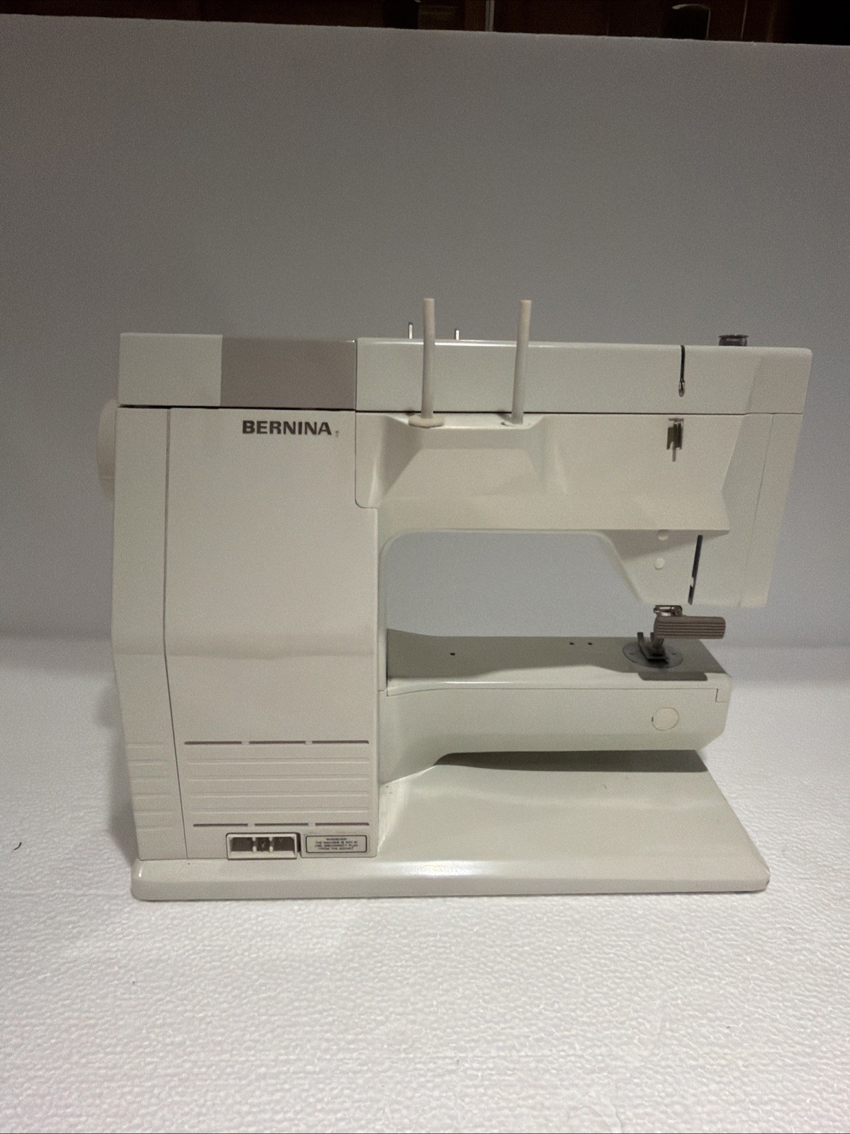 BERNINA Record 930 Electronic Sewing Machine UNTESTED No Power Cord No Pedal