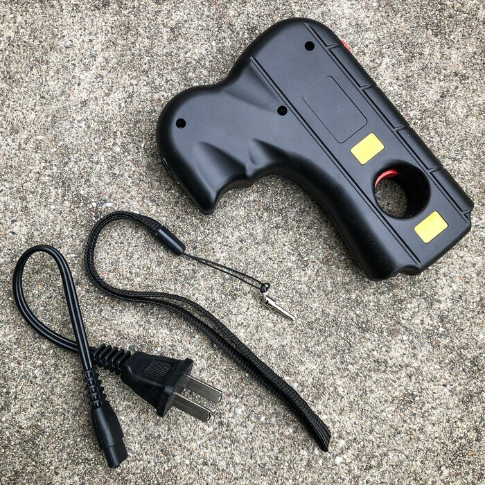 Striker 10 MV Rechargeable Pistol Grip STUN GUN w/ LED Light & Safety Pin NEW
