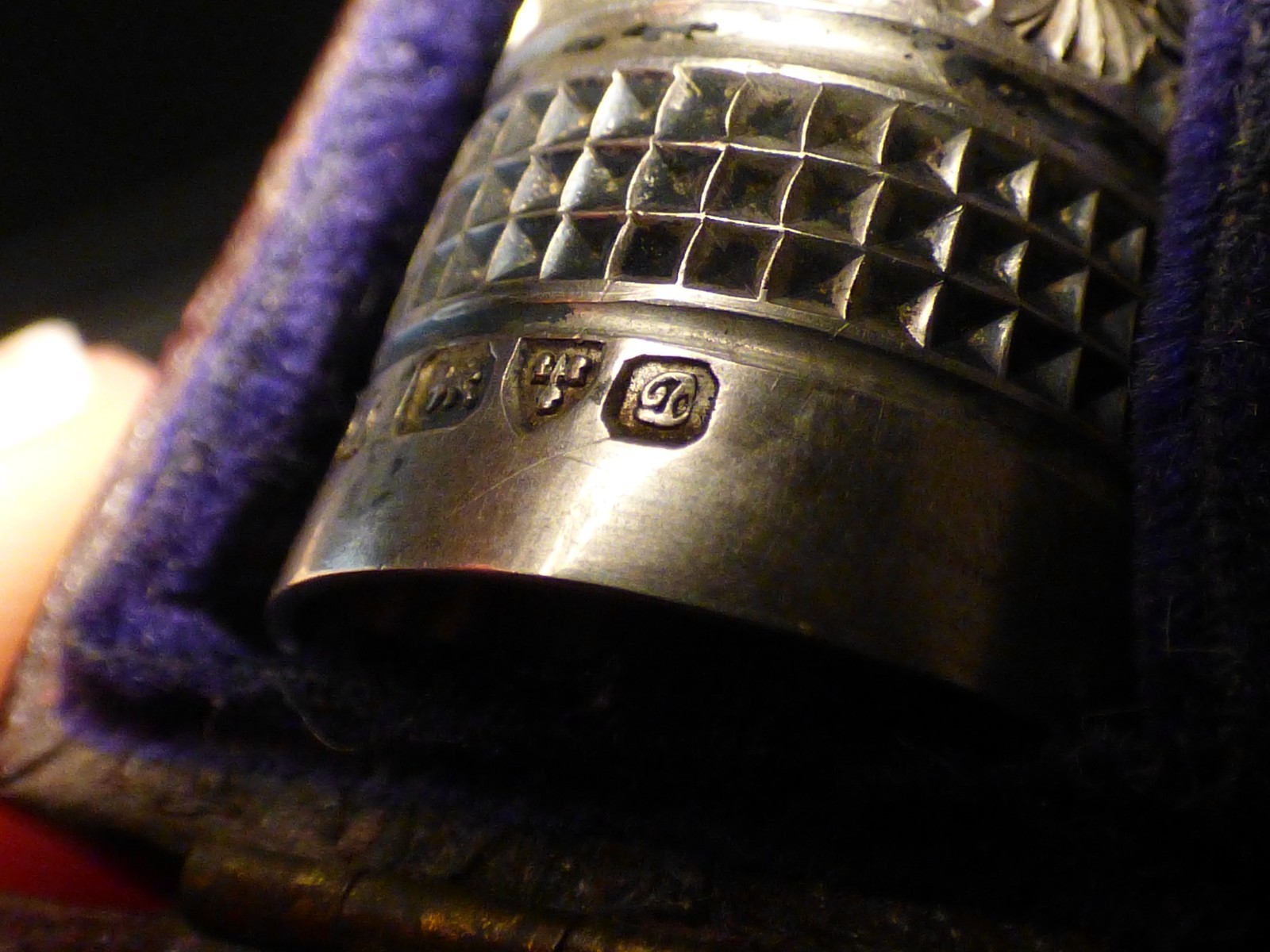 Antique Silver Thimble in Leather Case 1800s ? 10 CH Charles Horner