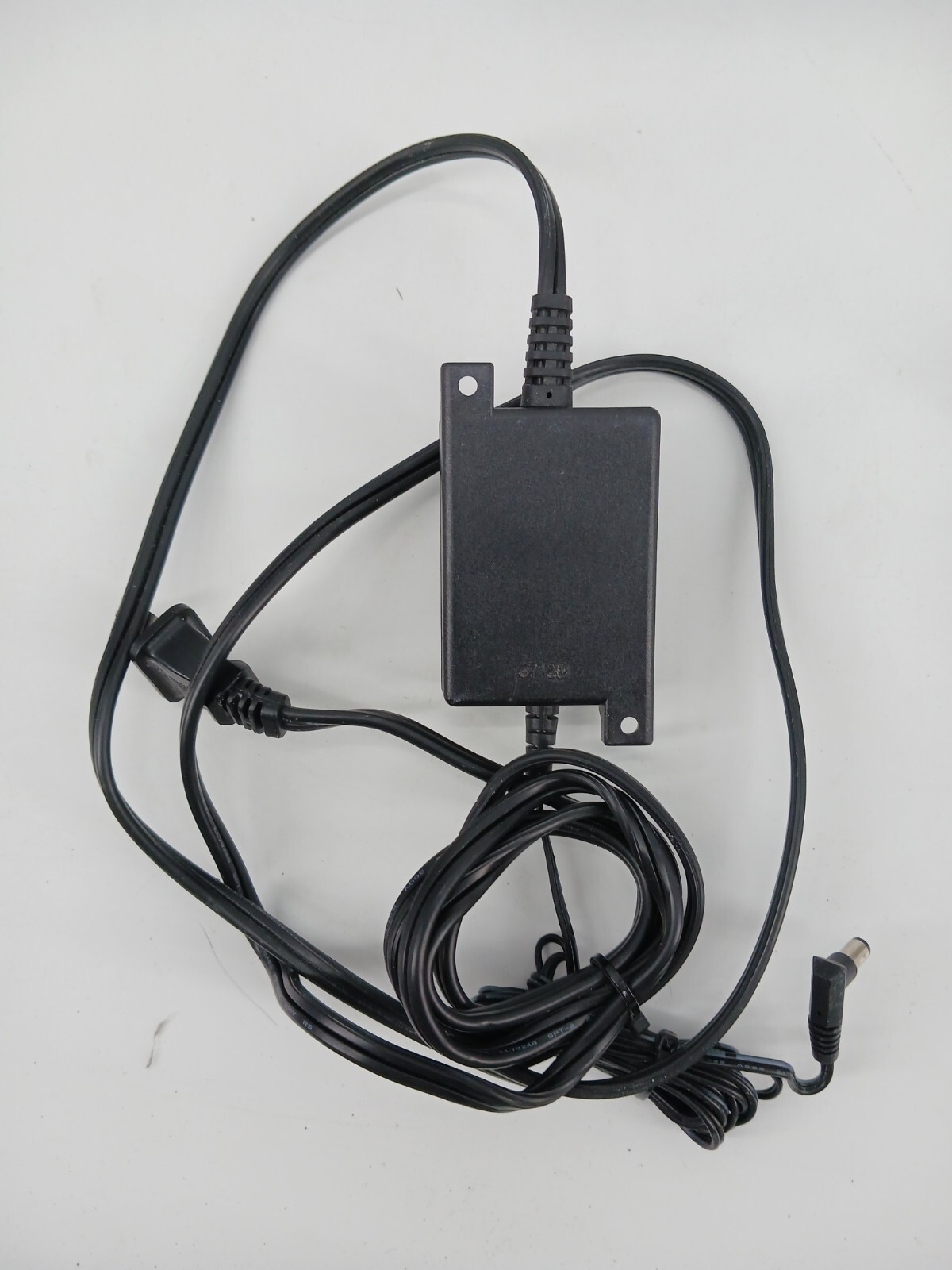 Shure Wireless Microphone Headset System 2 Pair Headset Transmitter Charger H10