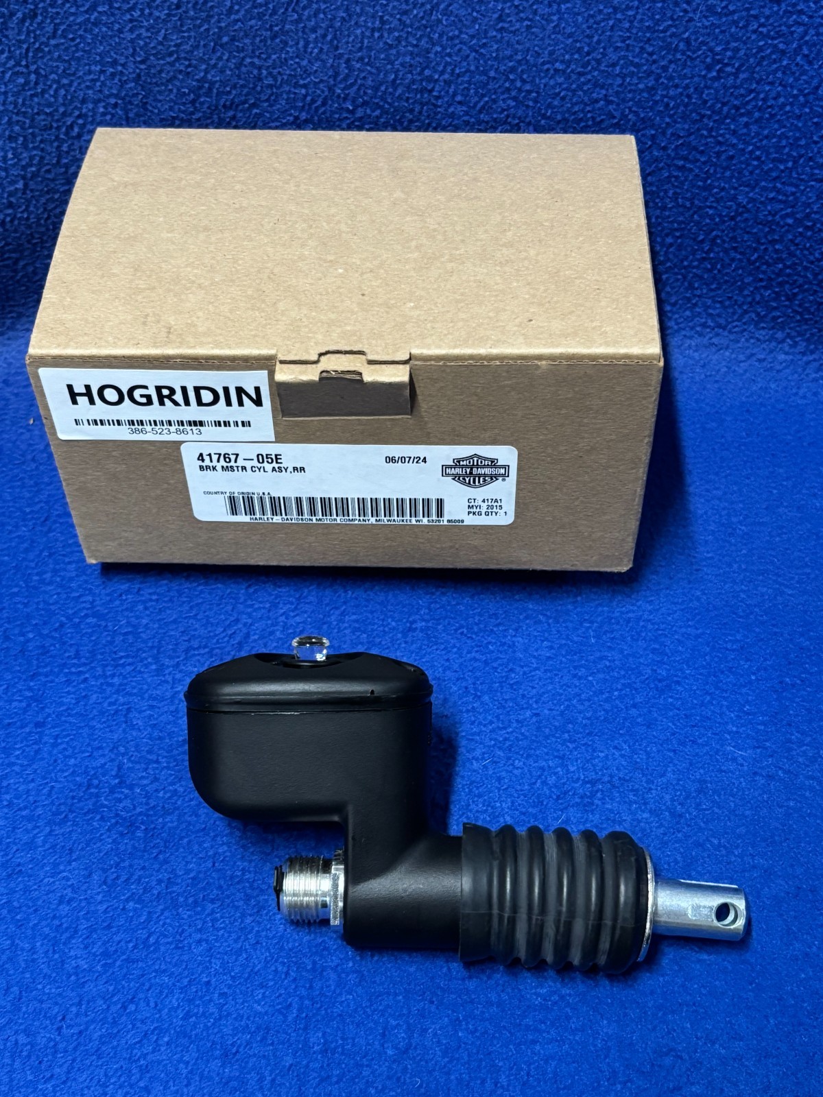 OEM REAR BRAKE MASTER CYLINDER BLACK HARLEY DAVIDSON 00-17 SOFTAIL 99-07 TOURING