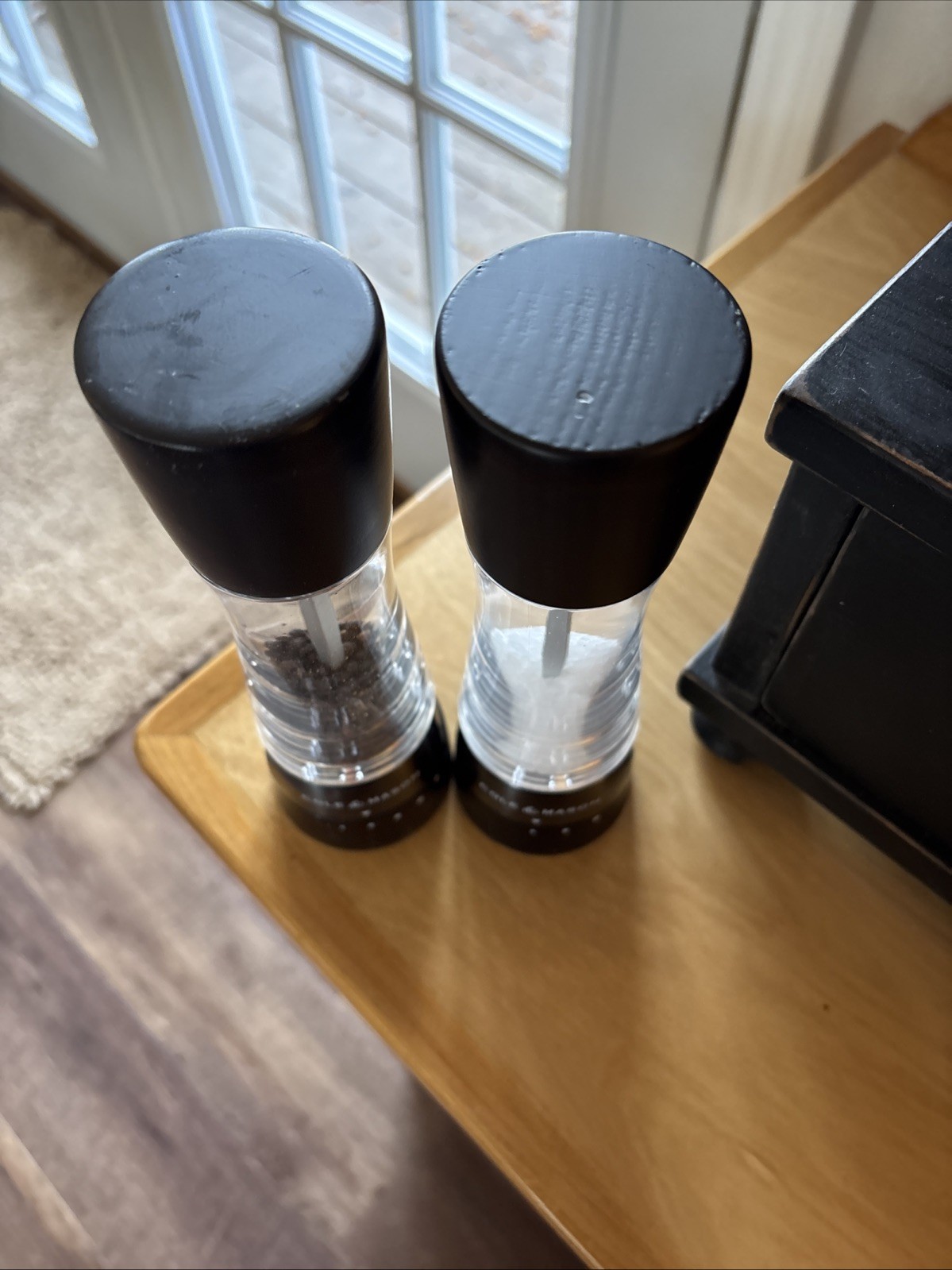 Cole & Mason Derwent Salt & Pepper Mill Set Black Wood Acrylic Grinder Used