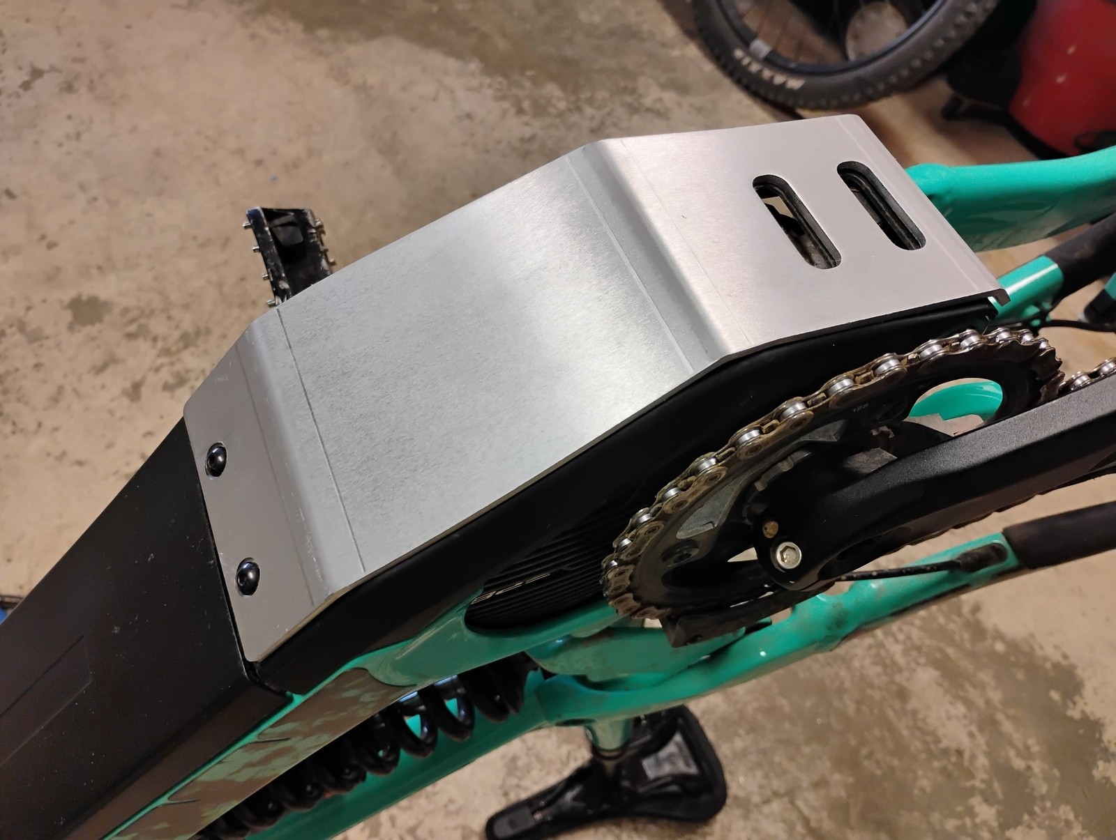 YT DECOY MK2 EP8 (Core Series) ALUM MOTOR GUARD