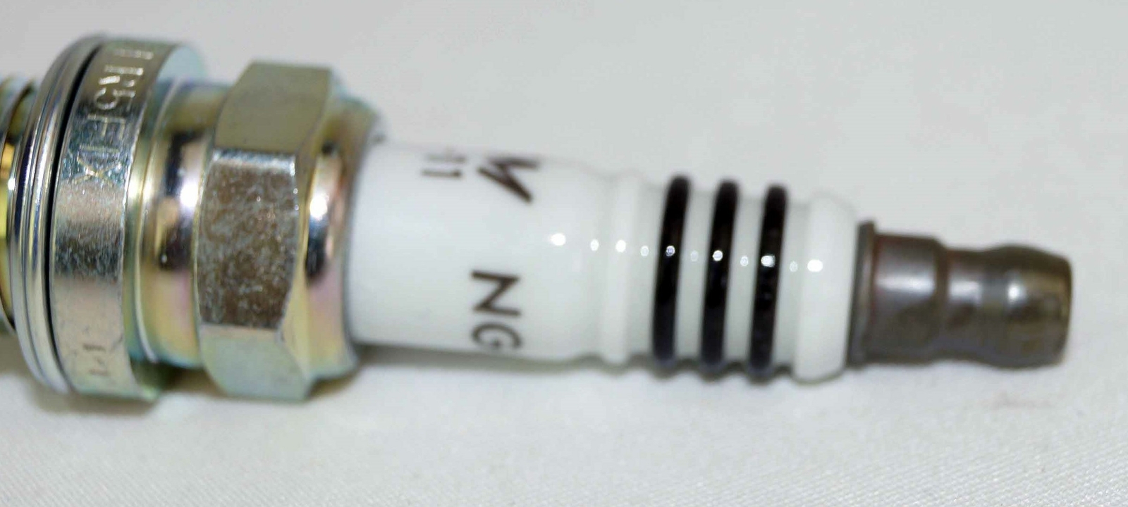 Set of 4 Genuine NGK 2477 Spark Plug Iridium IX ZFR5FIX11