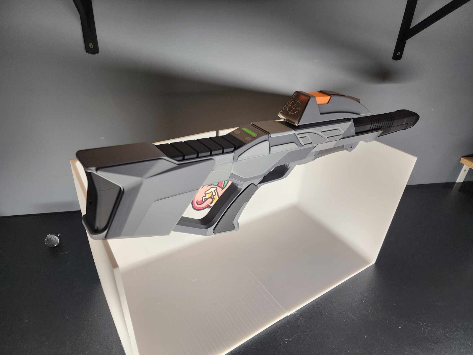 Star Trek - Voyager Phaser Rifle! Captain Janeway Rifle - Retractable Foregrip