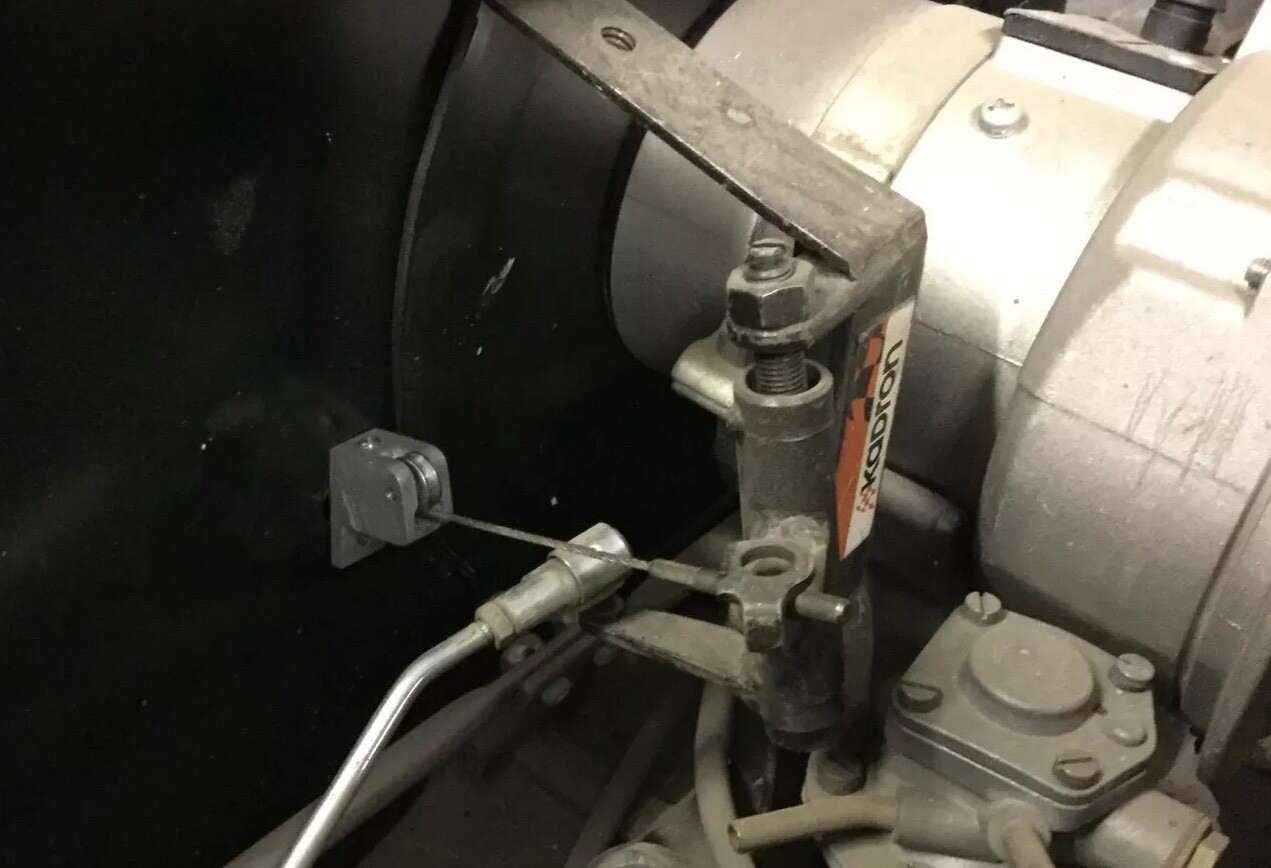 AirCooled Type 1 Roller Throttle Guide Tube For Dual Carbs Prt# VRD398