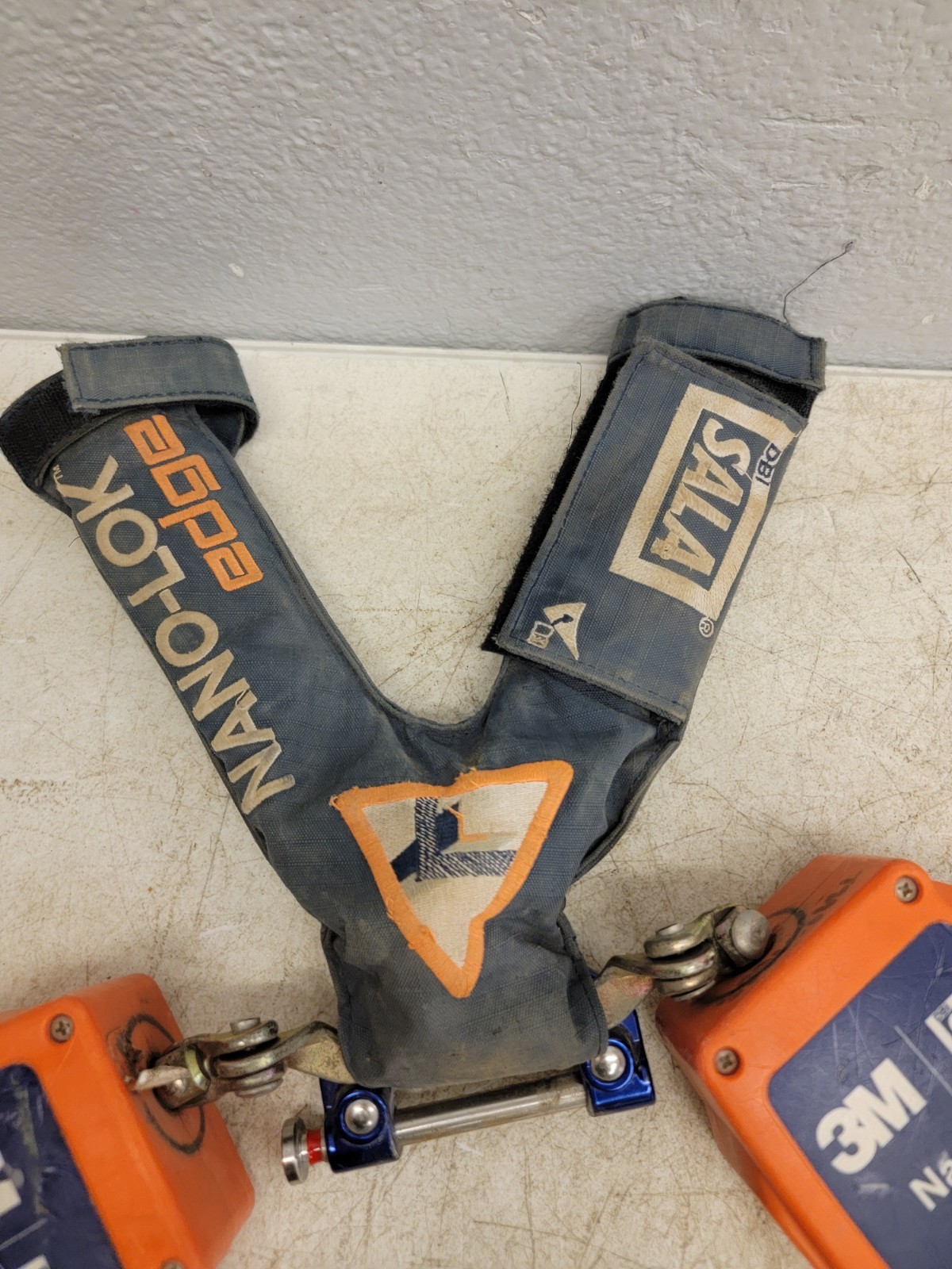 3M DBI SALA NANO-LOK 8' EDGE 3500231 DUAL LEG SELF RETRACTING LIFELINE LANYARD👁