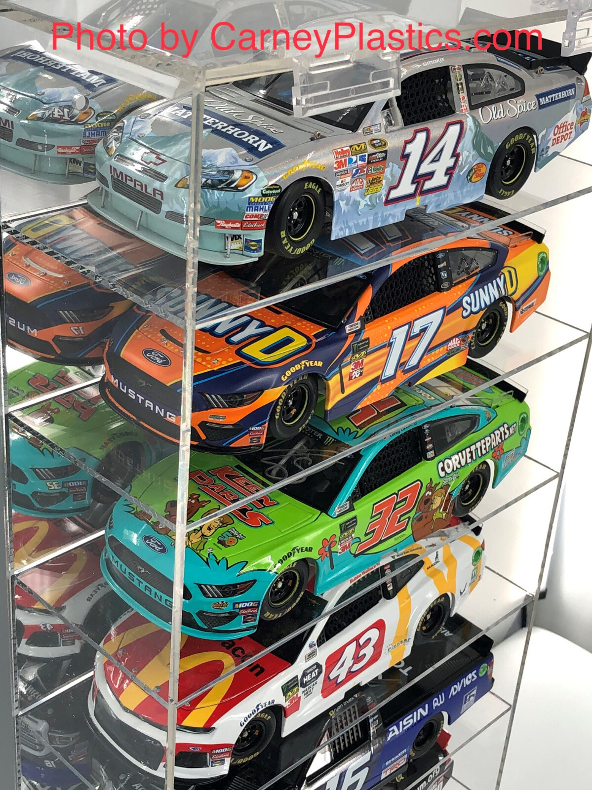 NASCAR 1:24 Diecast Display Case 8 Car Vertical