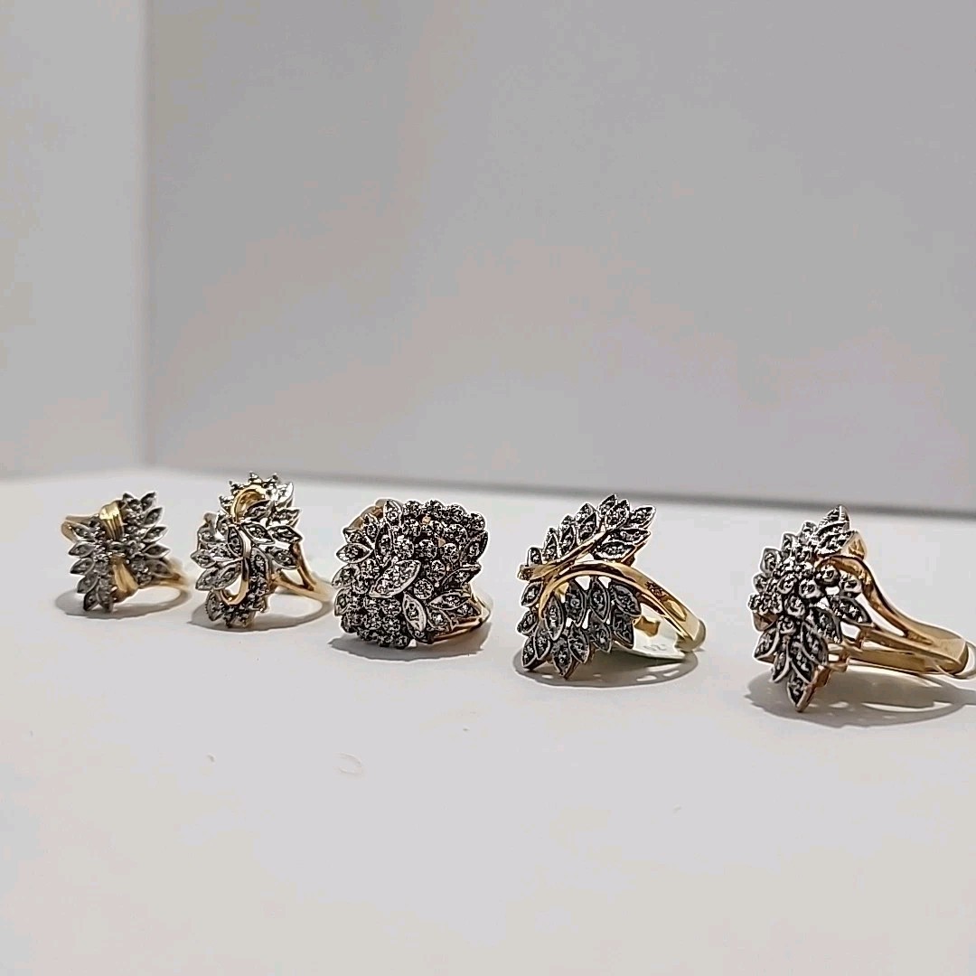 Lot Of 20 Brass Jewelry Rings Mixed Sex And Size Unbranded