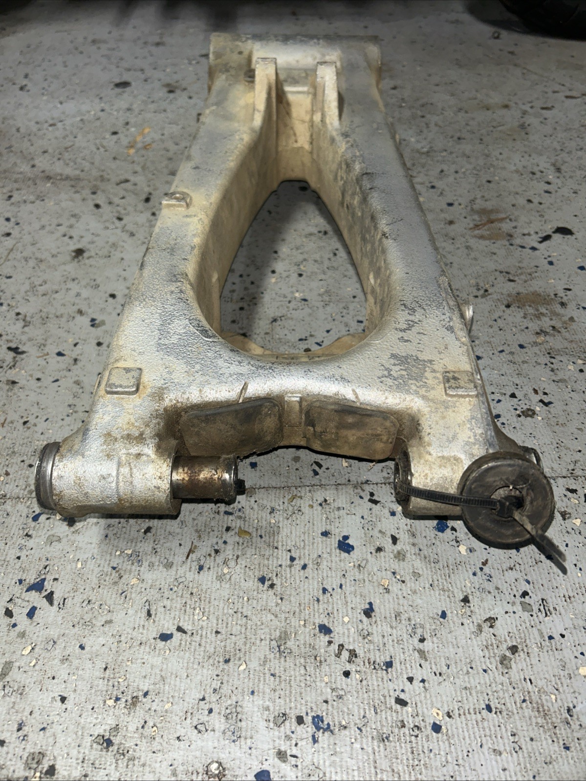 99-04 Honda TRX400EX TRX 400EX OEM SWING ARM SWINGARM 3004