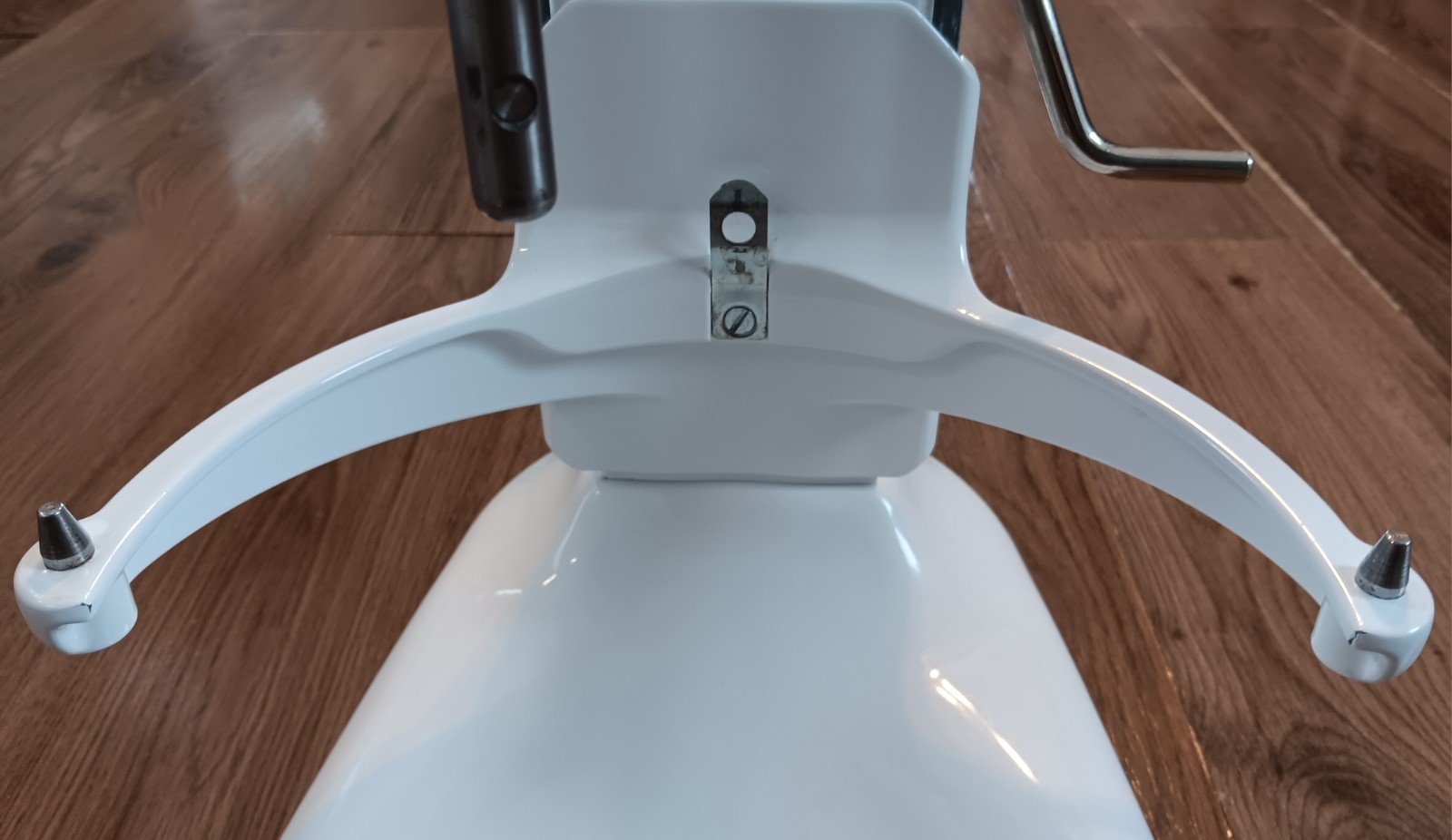 Used KitchenAid RKT2651XWW White Epicurean 6 QT 10 Speed Mixer Bowl Shields