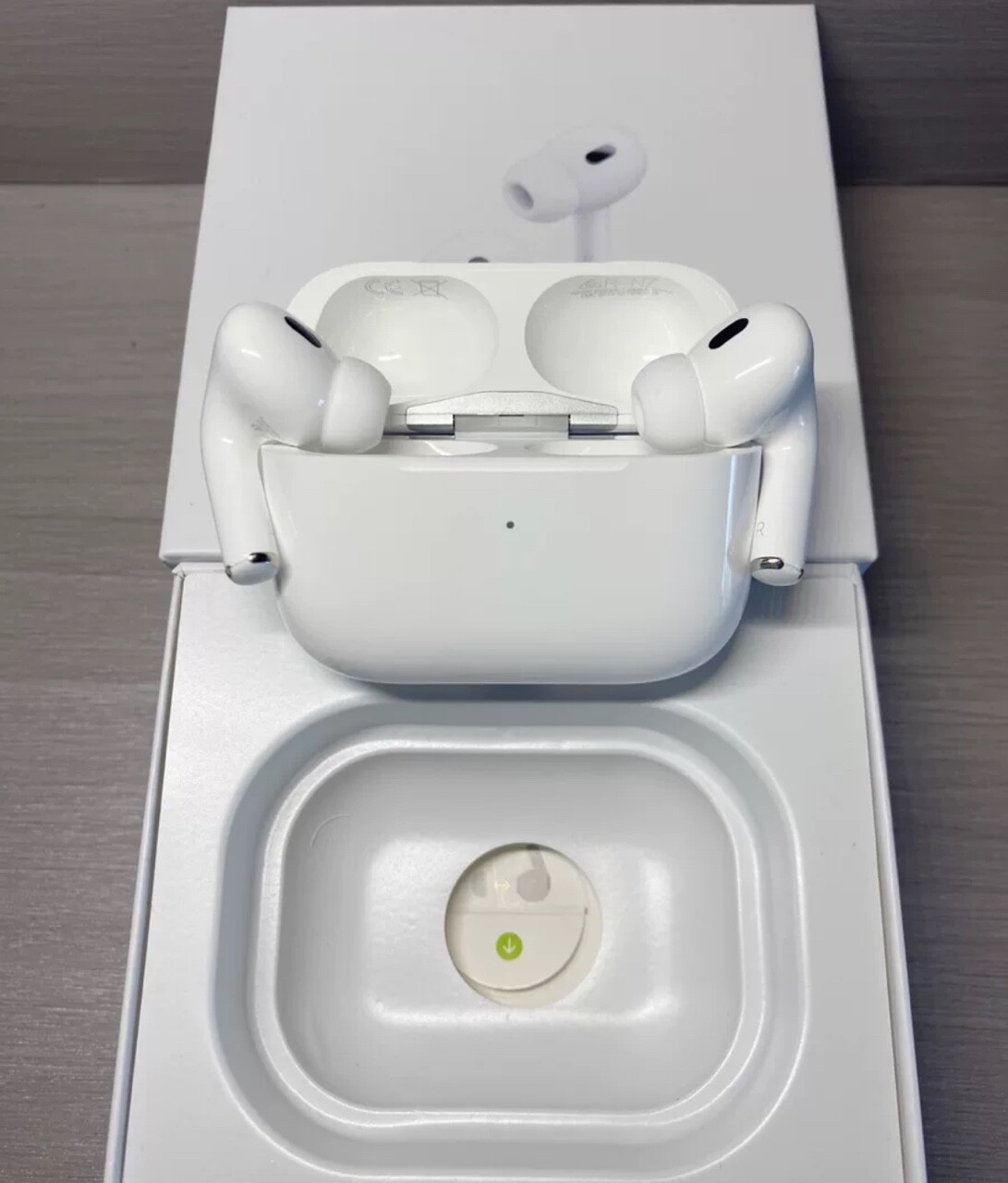 New Seal Apple Pro 2nd Generation Earbuds MagSafe Charging Case Refurbished USA