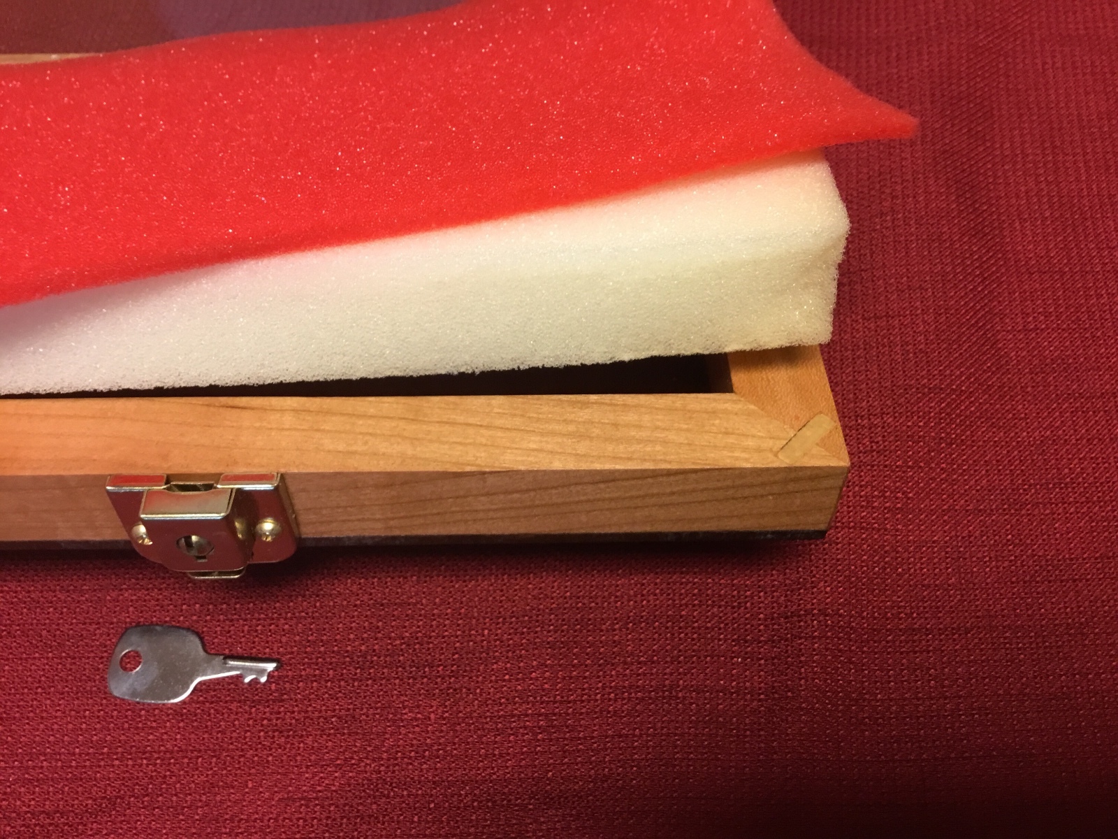 Cherry Wood Display Case 5 x 10 x 2 for Arrowheads Knifes Collectibles & More