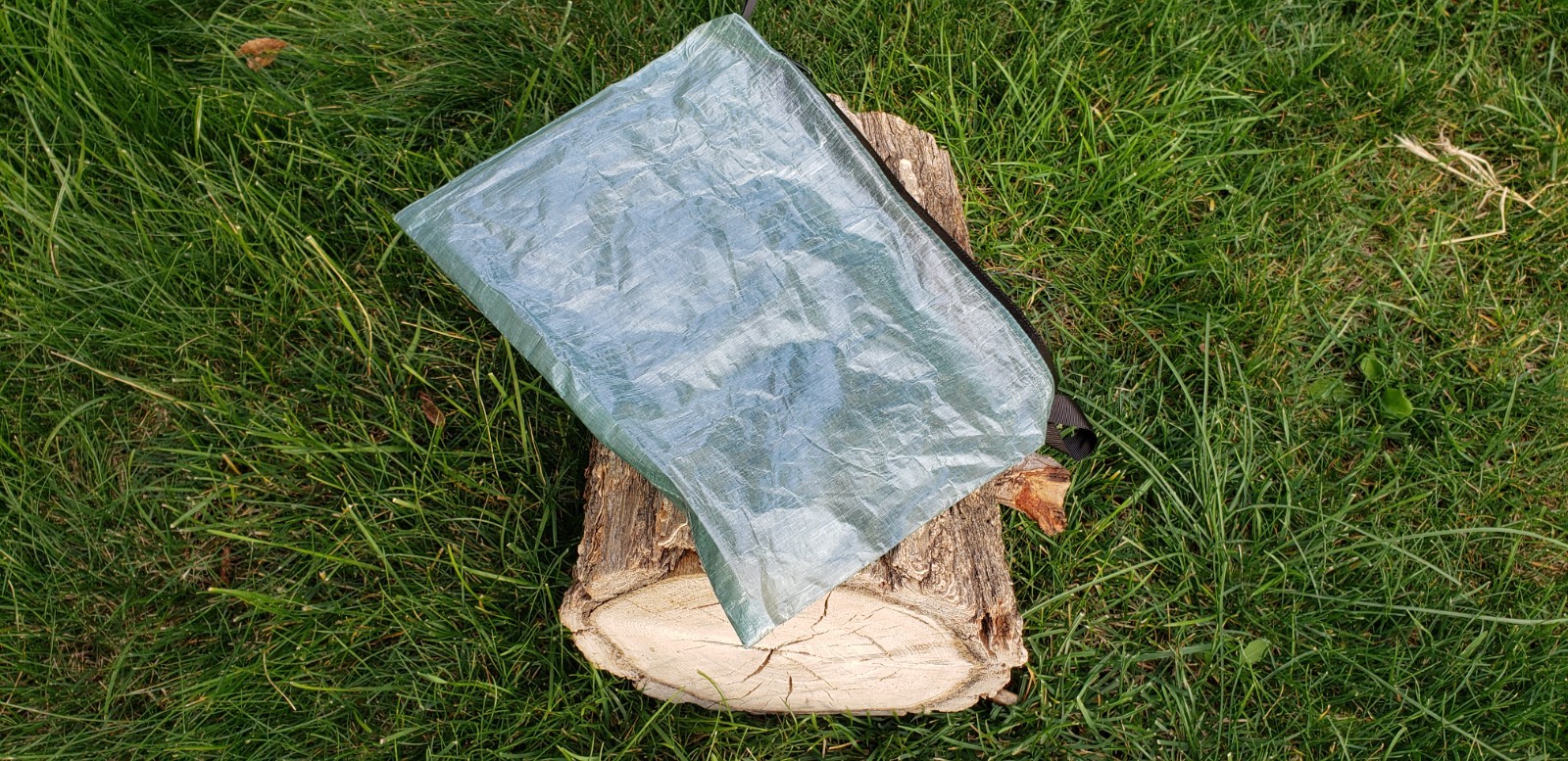 Dyneema UL trail pouch, spruce green