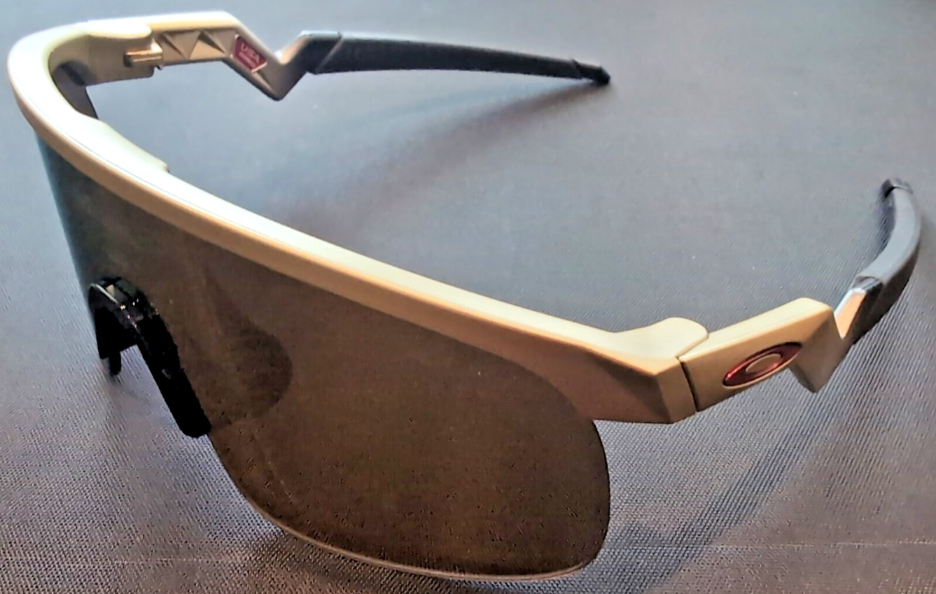 Oakley Resistor Youth Sunglasses Olympic Gold Frame Mahomes 24K NEW, NO BOX