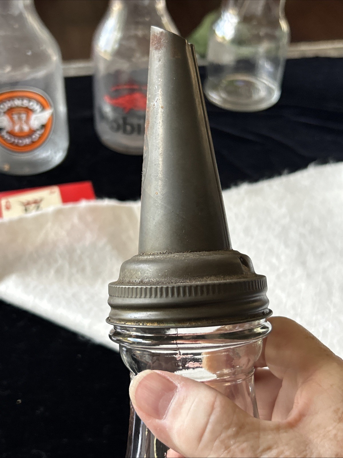 Vintage DOVER No. 80 Thumbprint 1-Quart Glass Oil Bottle w/ MASTER MFG Spout