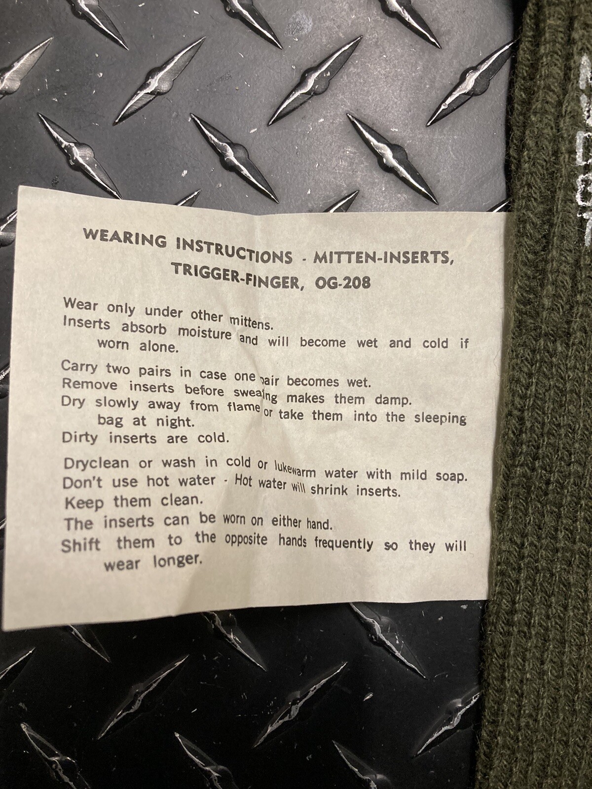 Trigger Finger Glove Liners / Inserts Cold Weather Medium Vietnam ERA USGI NOS