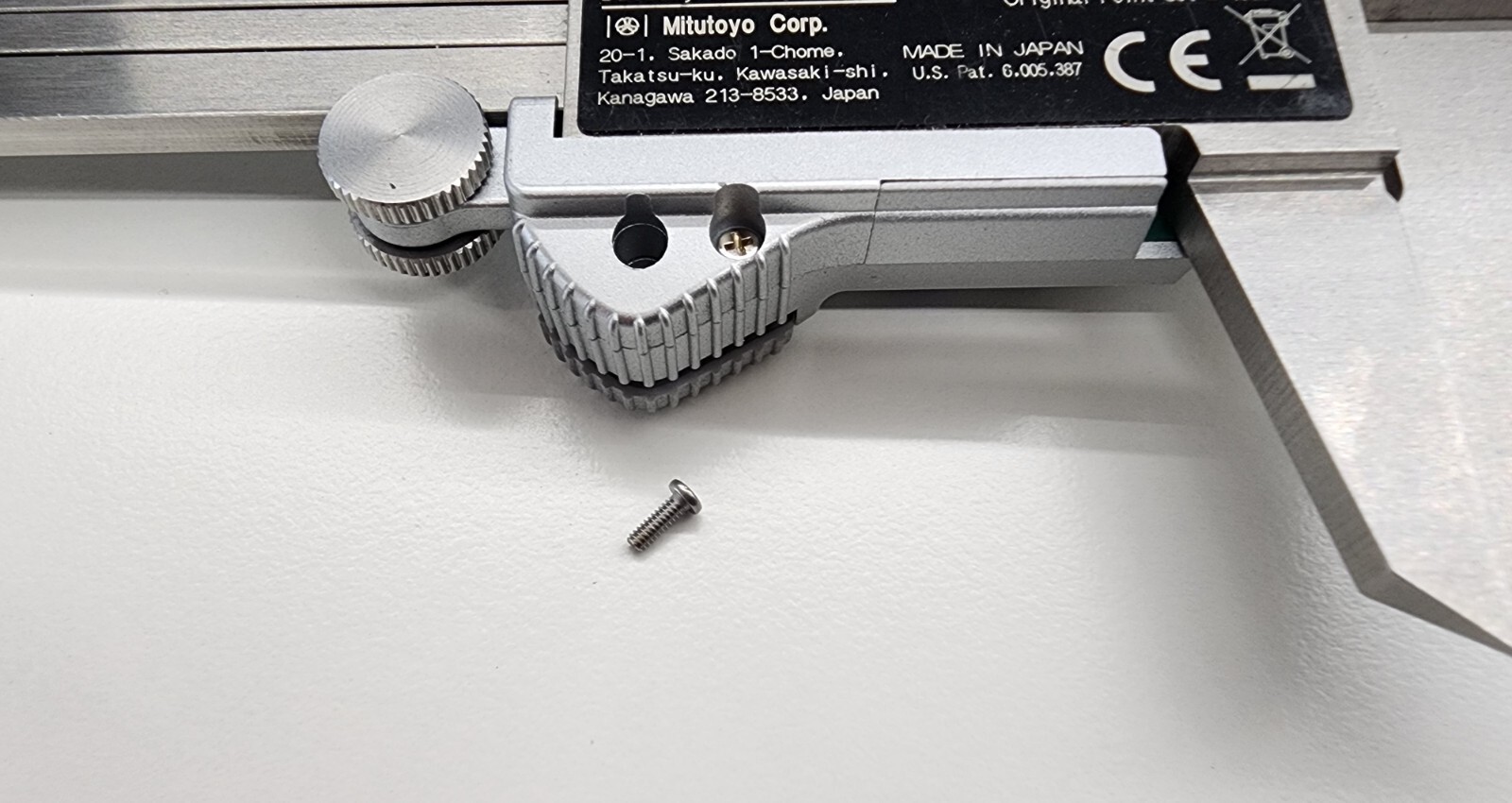 Battery Cover Cell Screw Mitutoyo Digital Calipers - 05SAA379