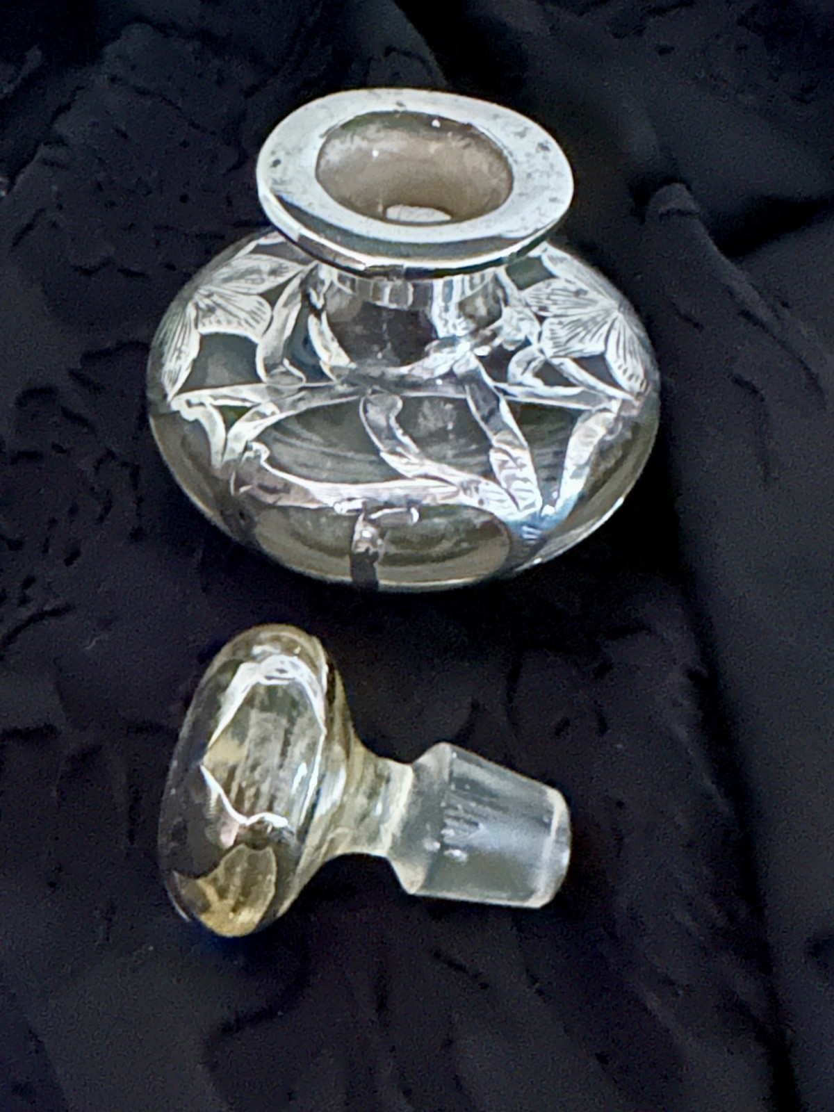 Antique Art Nouveau Sterling Silver Overlay Clear Glass Scent/Perfume Bottle