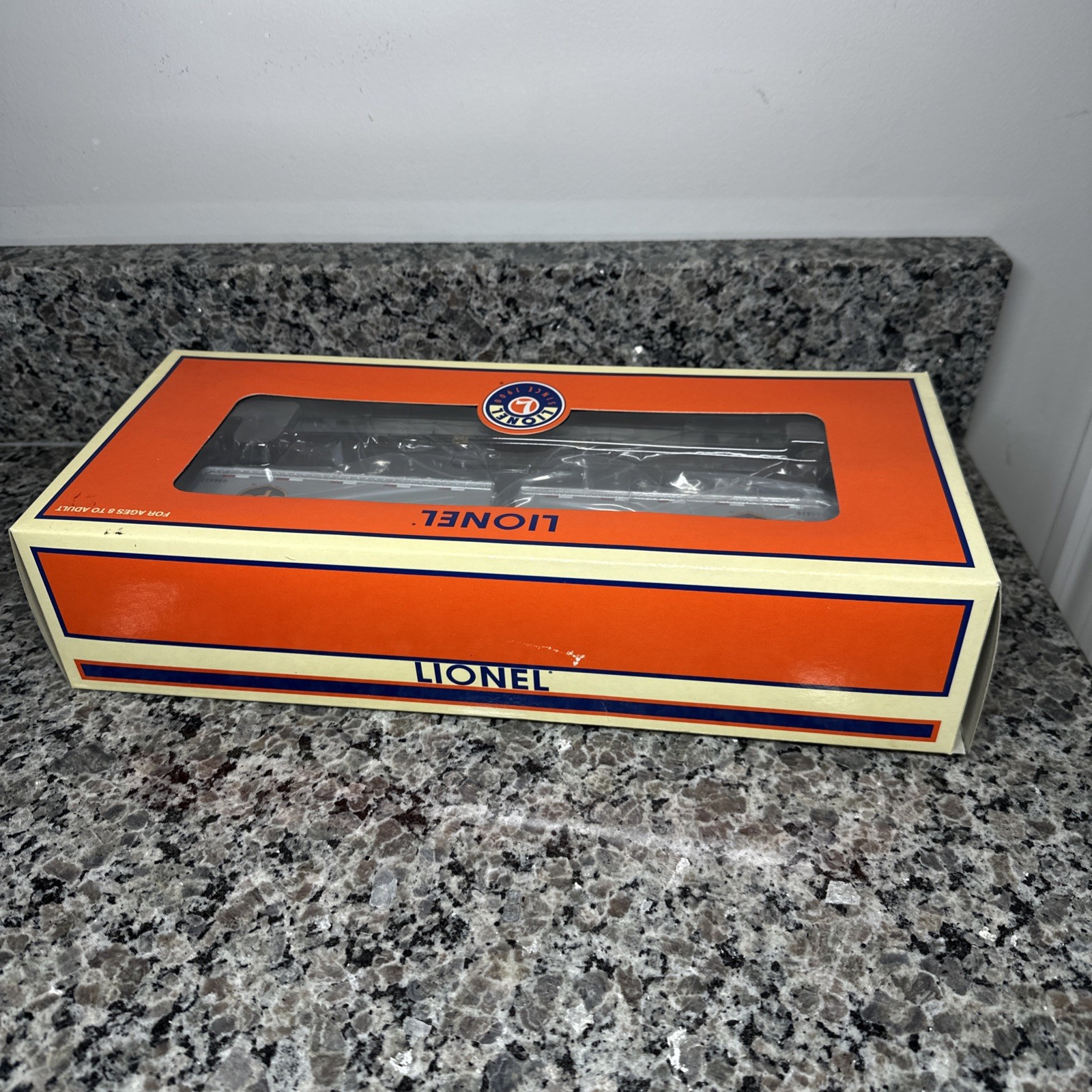 Lionel O Gauge 6-26300 UPS Piggy Back Tralier Flat Car w Box