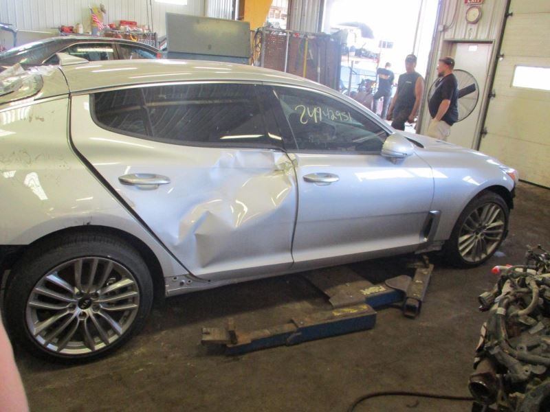 Info-GPS-TV Screen Display 7.00" Screen Fits 18-21 STINGER 1073640