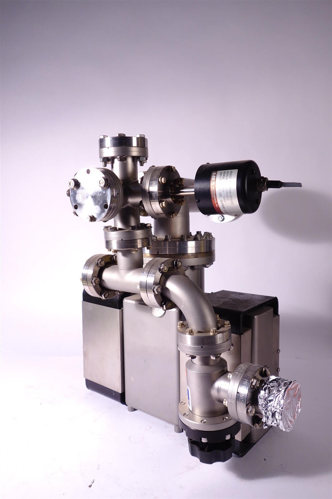 UTI Quadrupole Mass Spectrometer with Varian Ion Pump