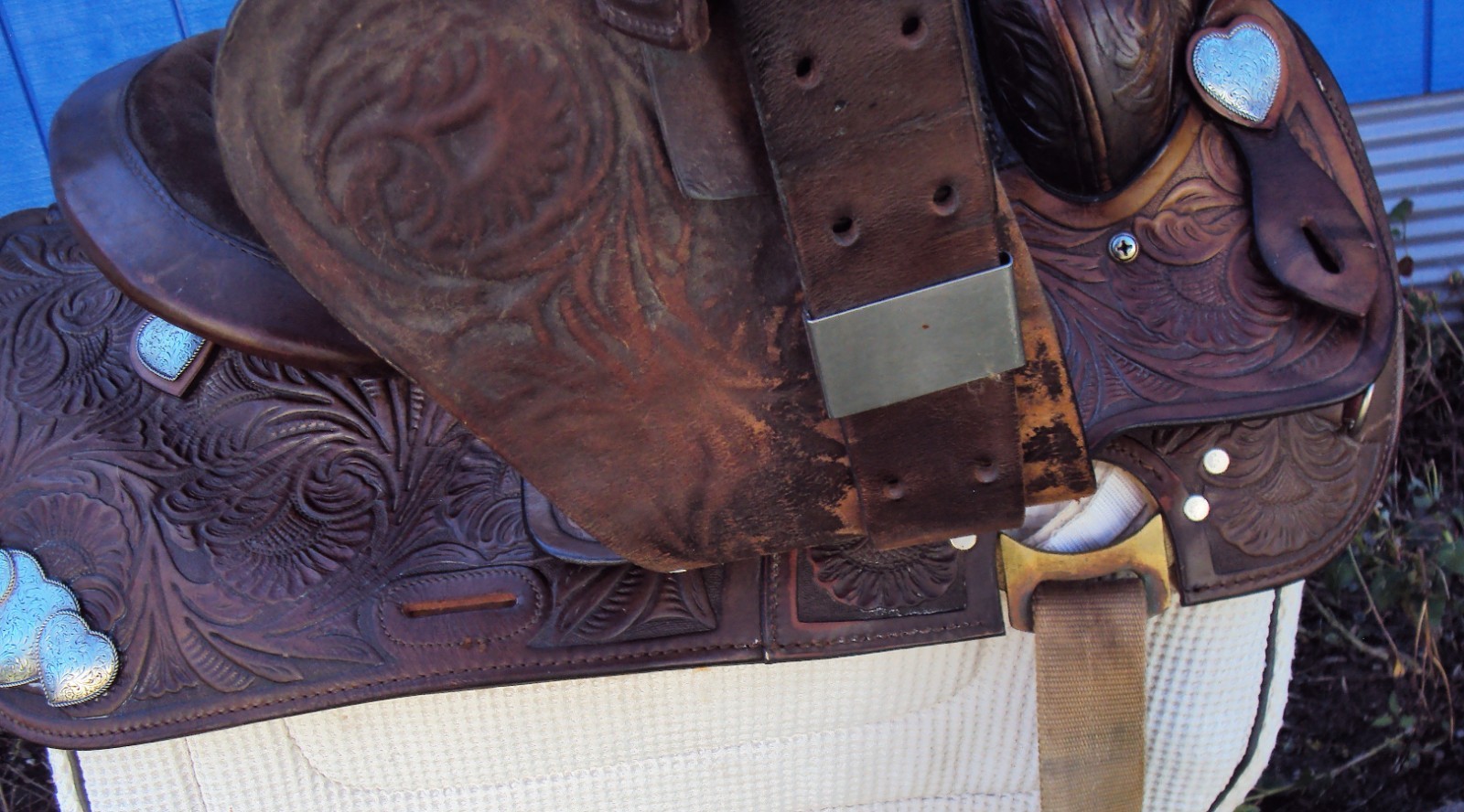 SIMCO Western Show / Parade Saddle- 15" -SILVER HEARTS- Tooled Design -STUNNING!