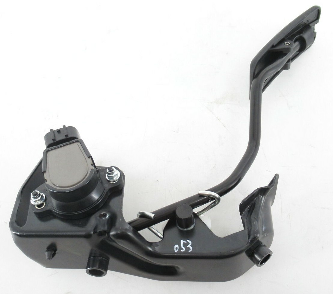 Genuine OEM Toyota 78010-12182 Accelerator Pedal Assy 04-08 Corolla and Matrix