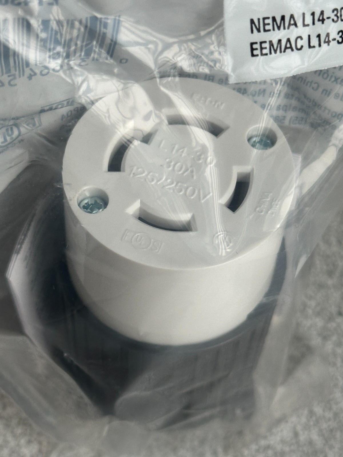 NEW Eaton L1430C Locking Connector 30A 125/250V 3 Pole 4 Wire Grounding L14-30R