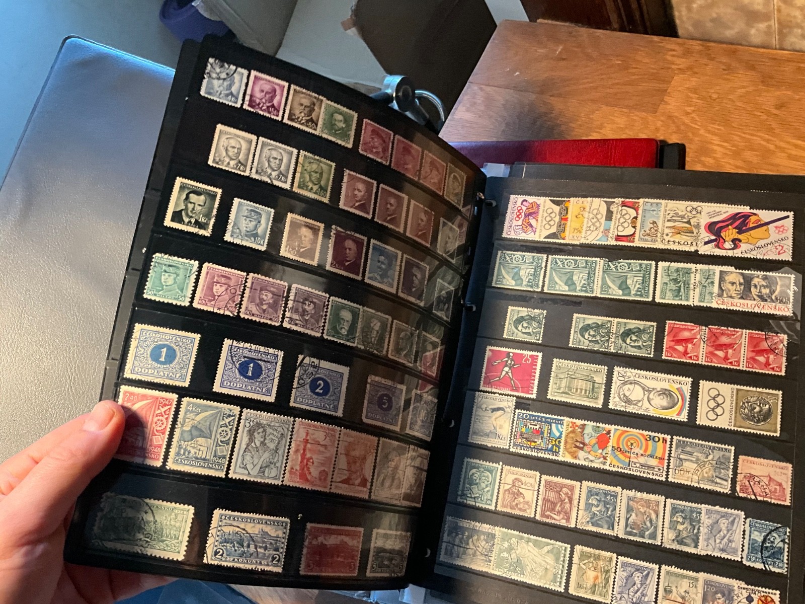 worlds stamps vintage large lot 6.1 kg 5 albums leaves cards vintage to modern