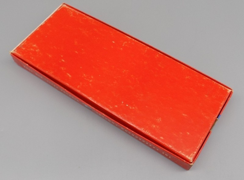 Carborundum Optical Finishing Powder Abrasive ALO Aluminum Oxide 8 Bottles Vtg