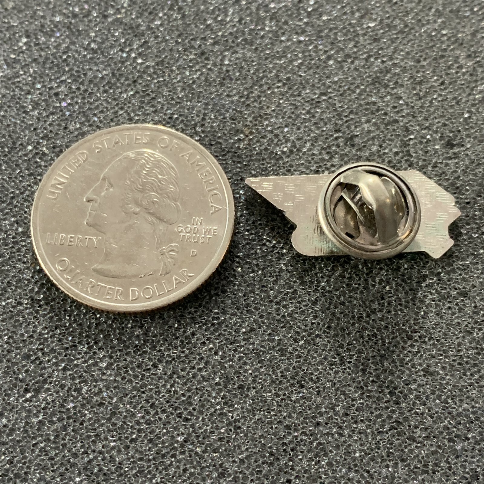 SPS La Double Securite Security Silver Tone Pin Pinback #40376