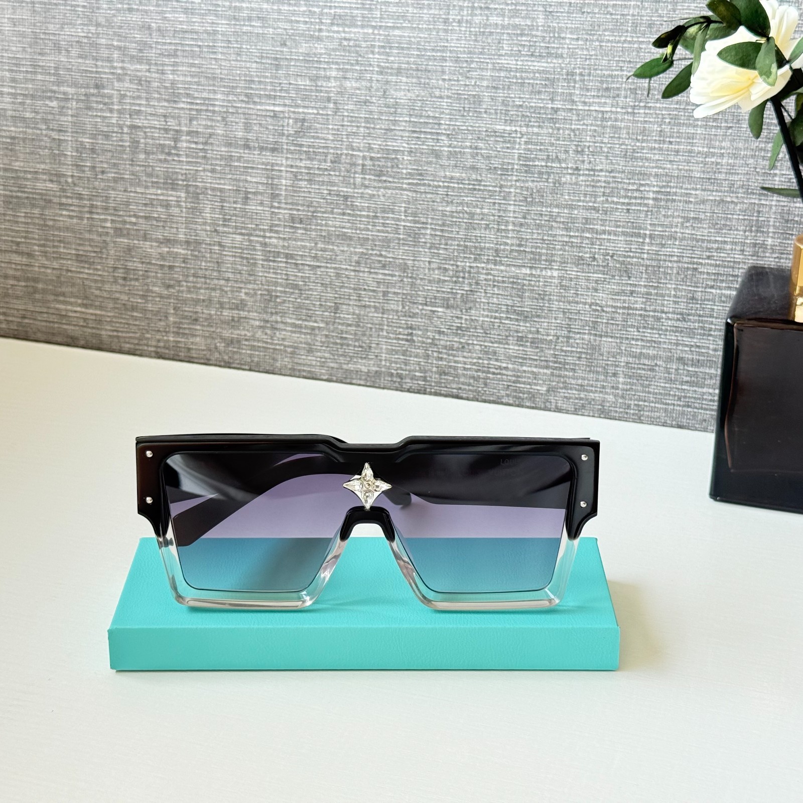 Louis Vuitton Z1736W Cyclone Sunglasses Black Swarovski Crystal