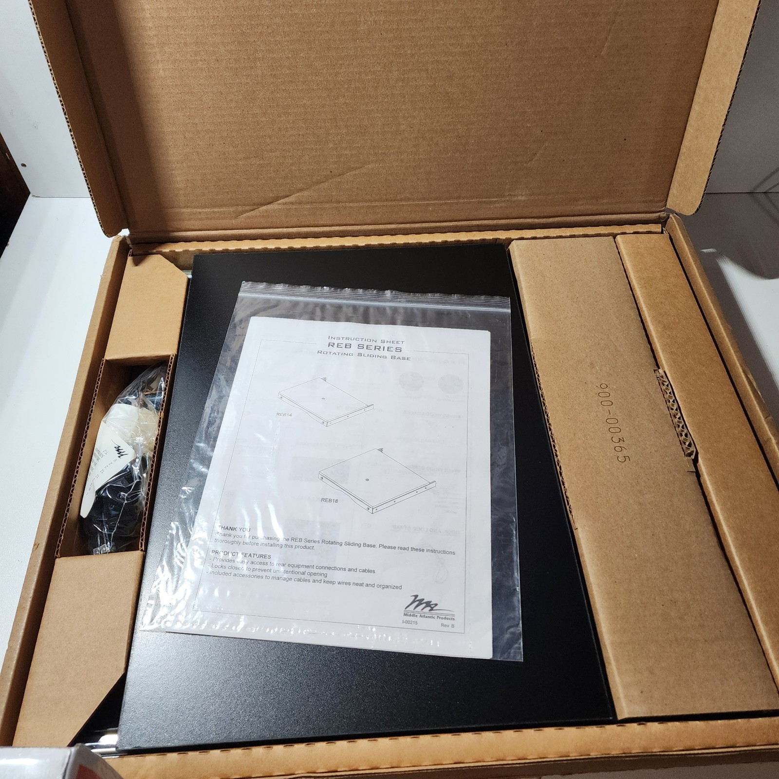 Middle Atlantic REB-14 14" Deep Rotating Equipment Slide Out Base