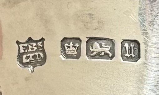 82 Grams Sterling Silver 1912 Scottish Thistle Cruet English Sheffield Fenton