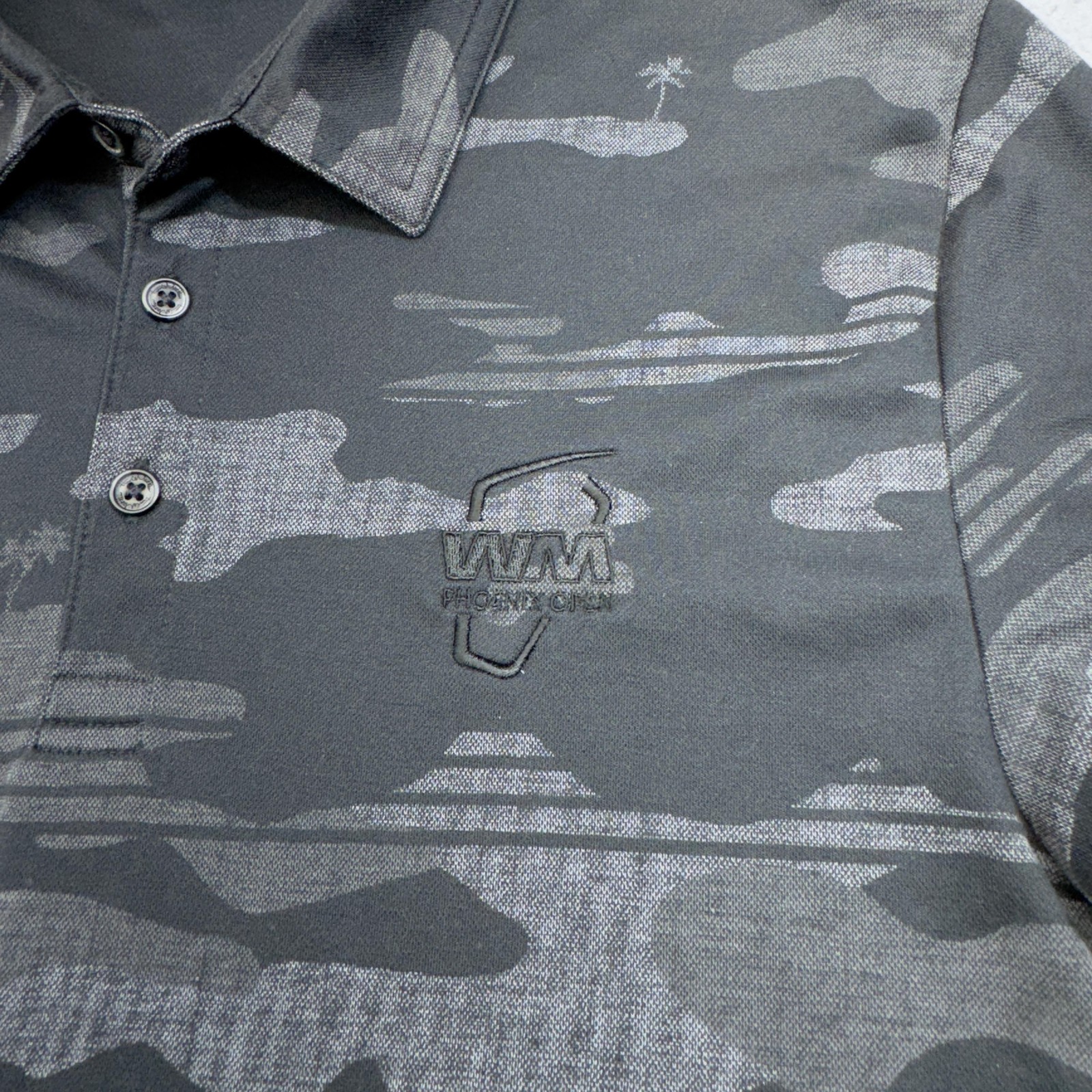 Travis Mathew Polo Shirt Mens Medium Gray Camo Golf WM Phoenix Open Tournament