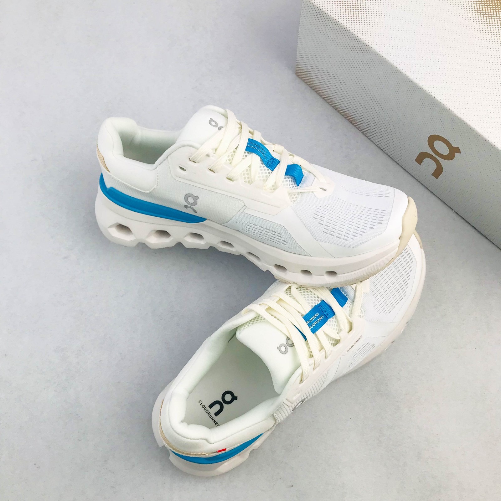 ON Cloudrunner 2 Bule Running Shoes Support Cushion Superfoam Sneakers US 6-9