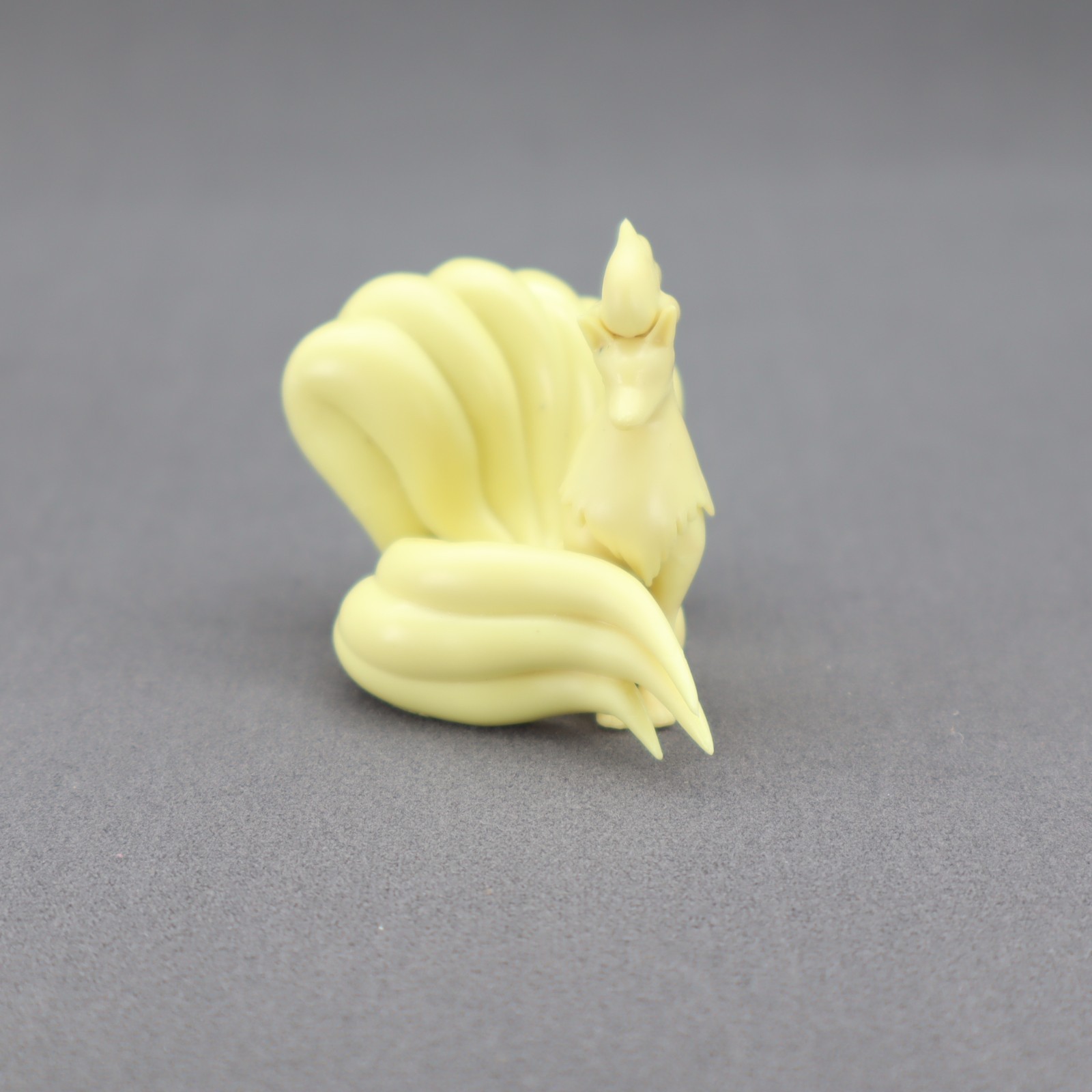 Pokemon Nintendo Ninetales Pikachu 2-3 inch Figure Prototype