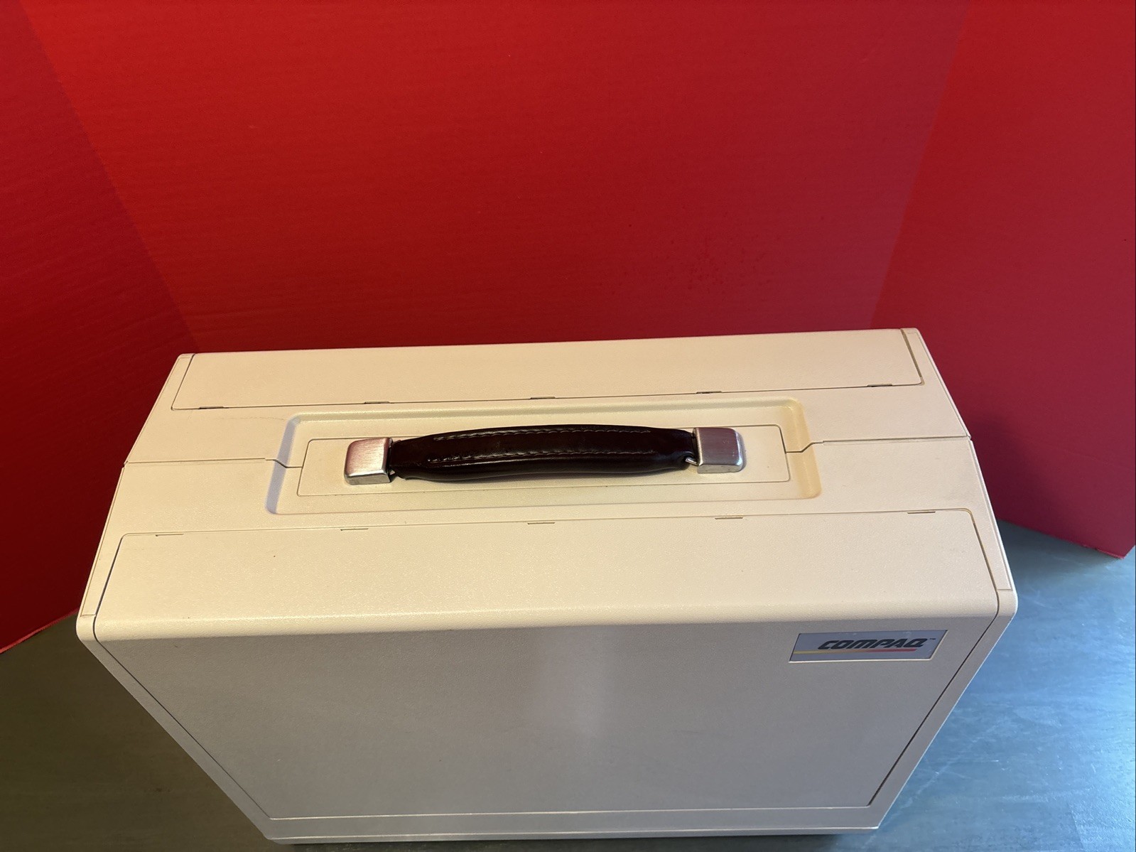 Vintage Compaq Portable Model 101709 Computer. Powers On. As Is.