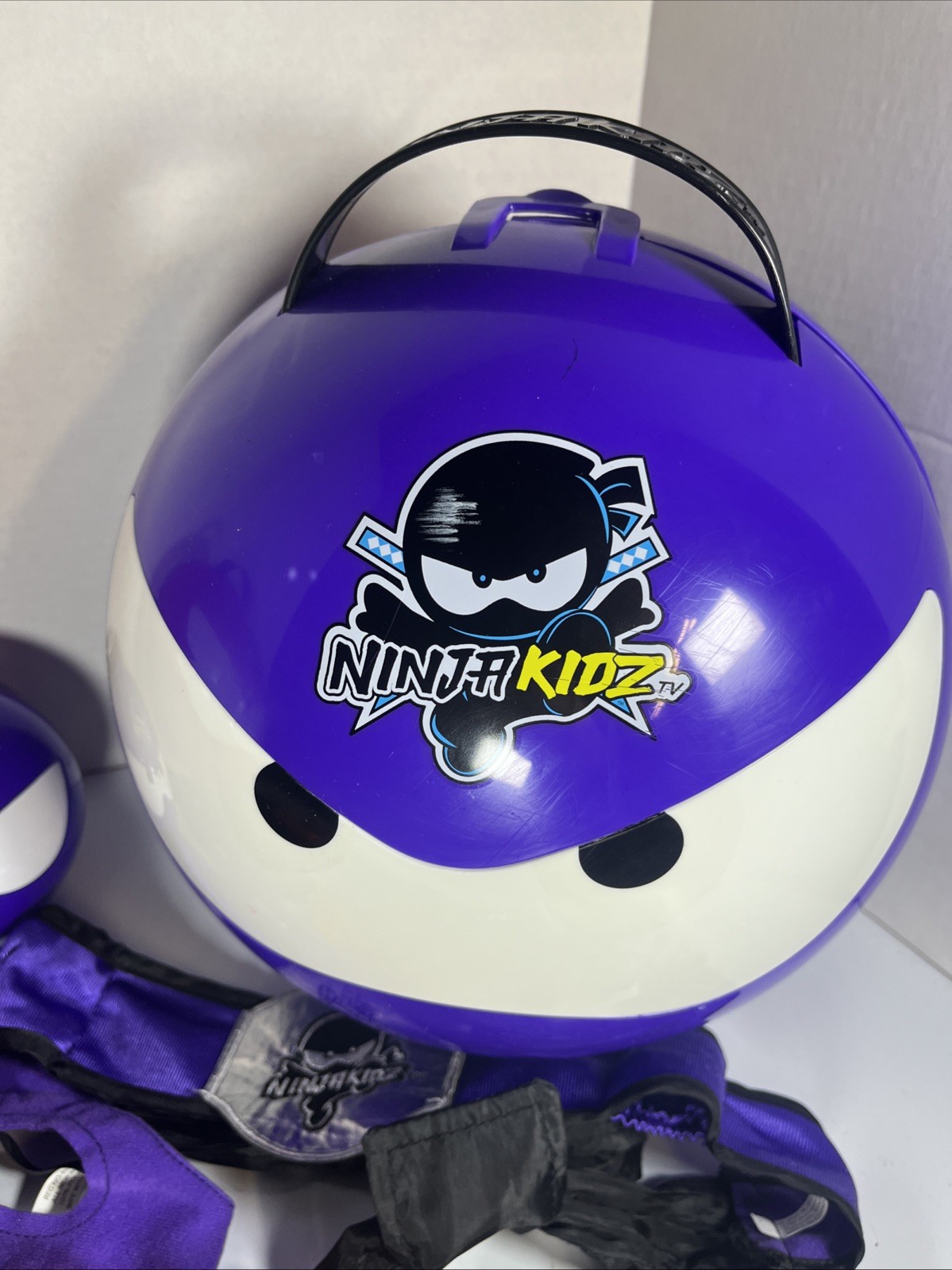 Ninja Kidz Lot Giant Mystery Ball Toy Purple/Red Case Figures Costume Mask Belt