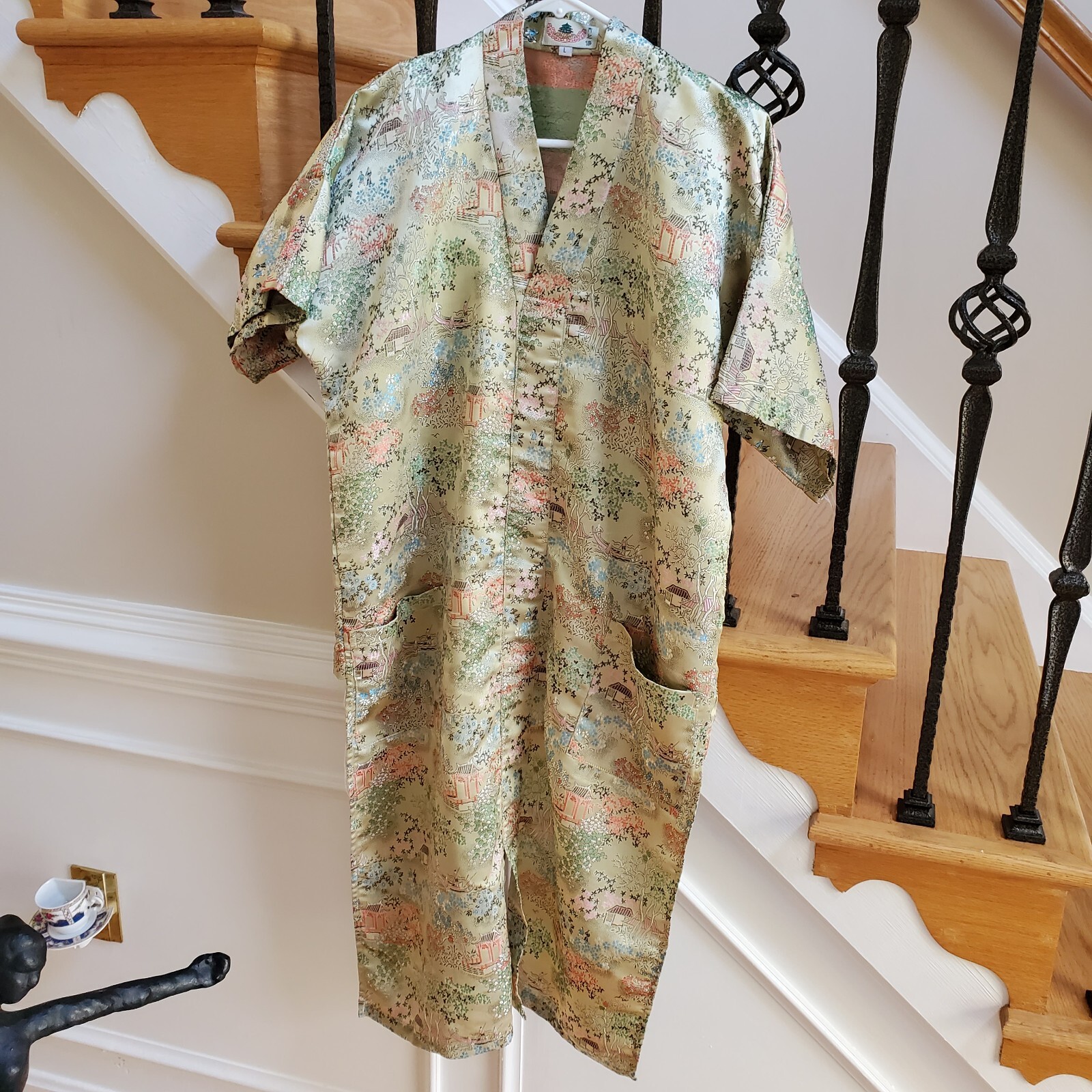 Greater Shanghai Hi-Low Kimono House Dress Vintage V-Neck Gold Brocade Size L