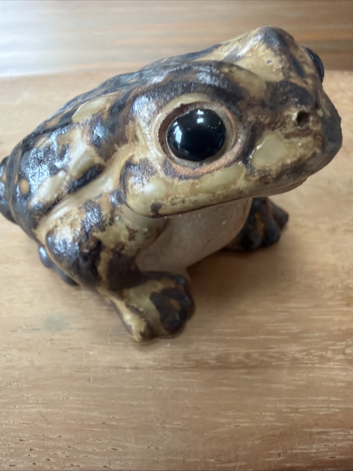 Japanese Shigaraki Pottery Toad Frog stoneware Figurine