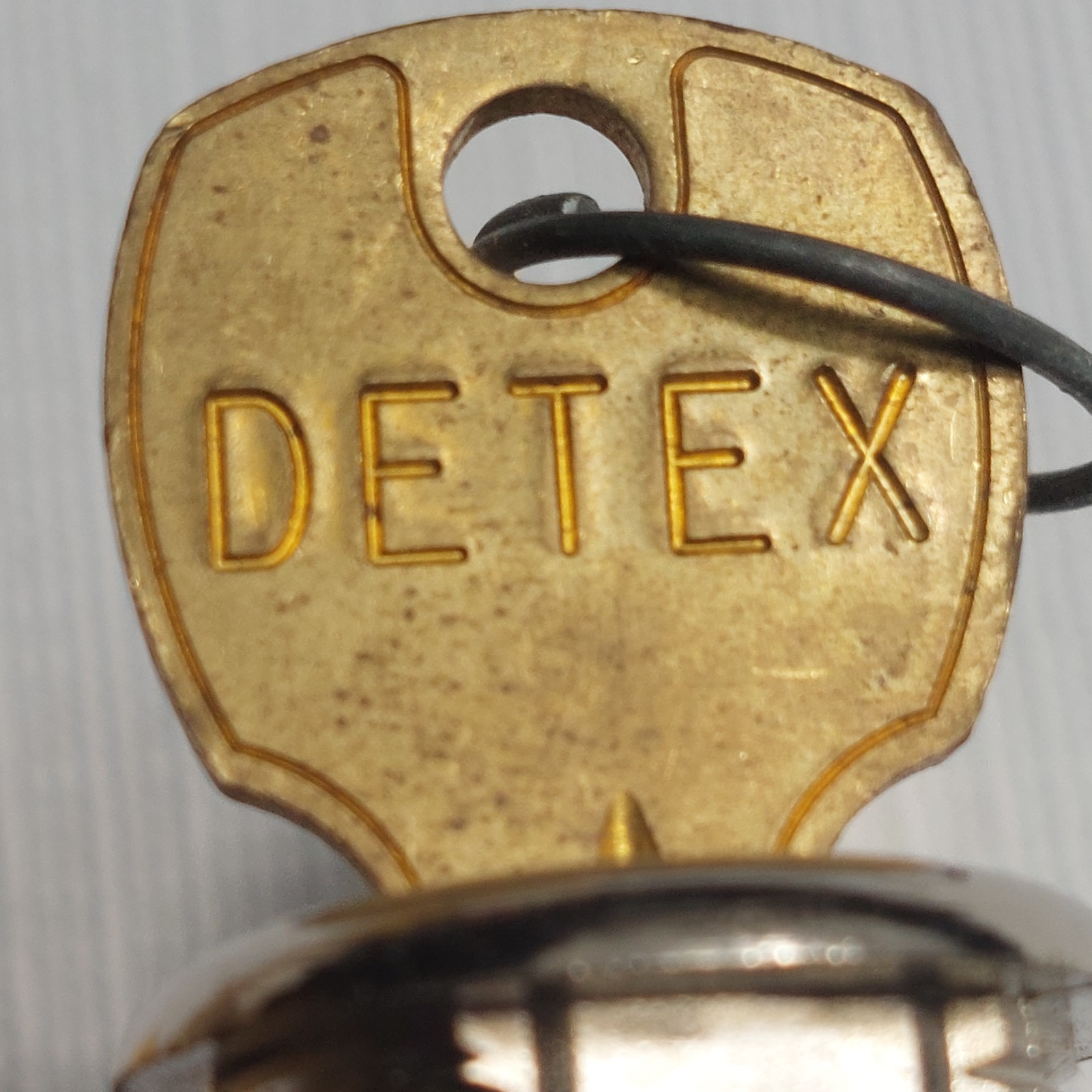 DETEX PP-5572 #12 CAM LOCK W/KEYS