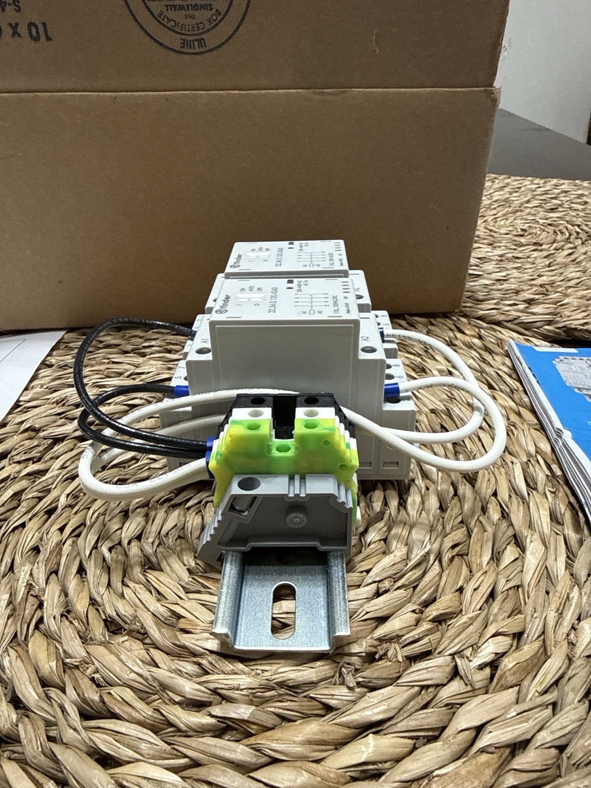 MCG USA MCGLCOE-22A-8P-120V Lighting Contactor 8P 22A 120V w Finder Relays