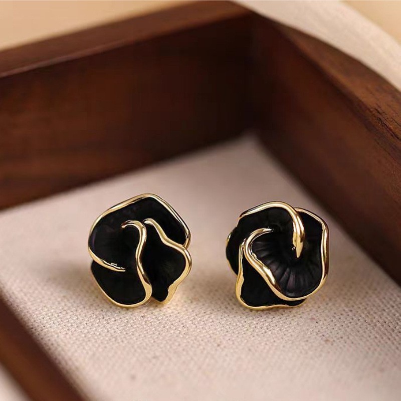 Women's Elegant Black Camellia Ear Studs Earrings Alloy Fashion Jewelry Gift