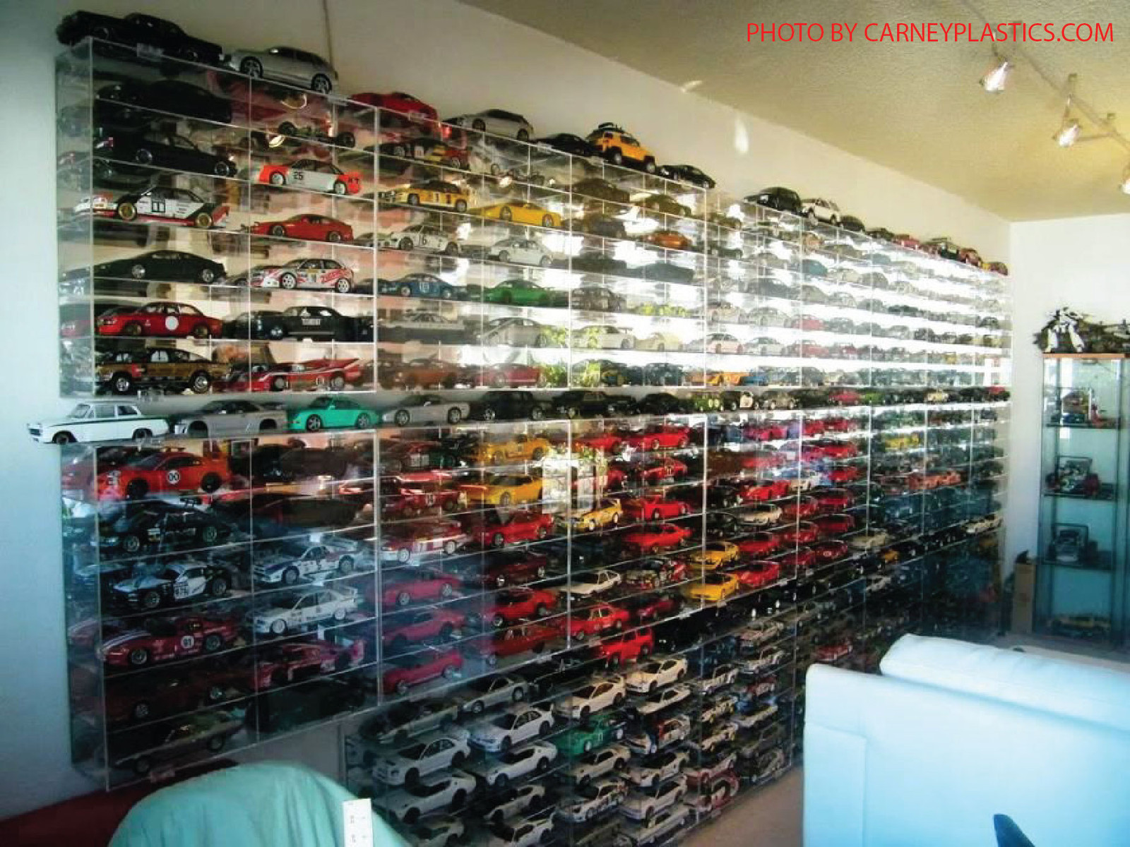 Model Diecast Display Case 1/18th Scale 6 car Vertical