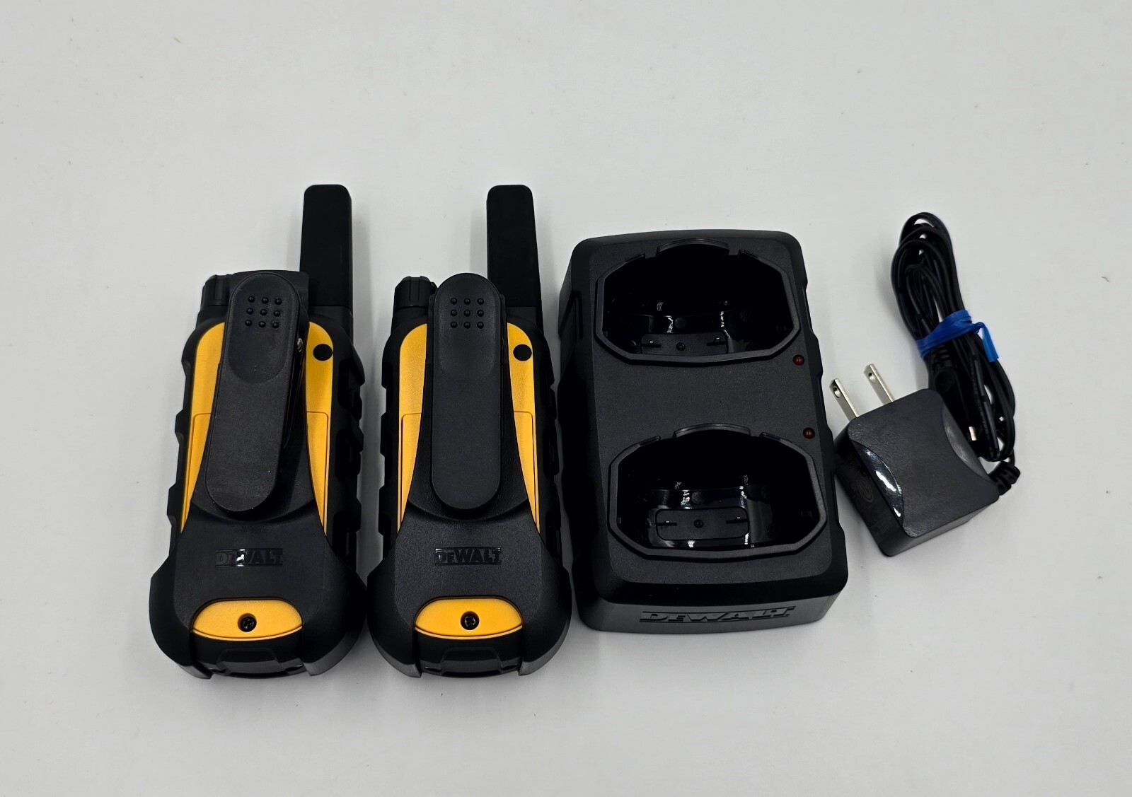 Gently used DEWALT DXFRS300 Two Way UHF/FM Radio Walkie Talkie - Set of 2