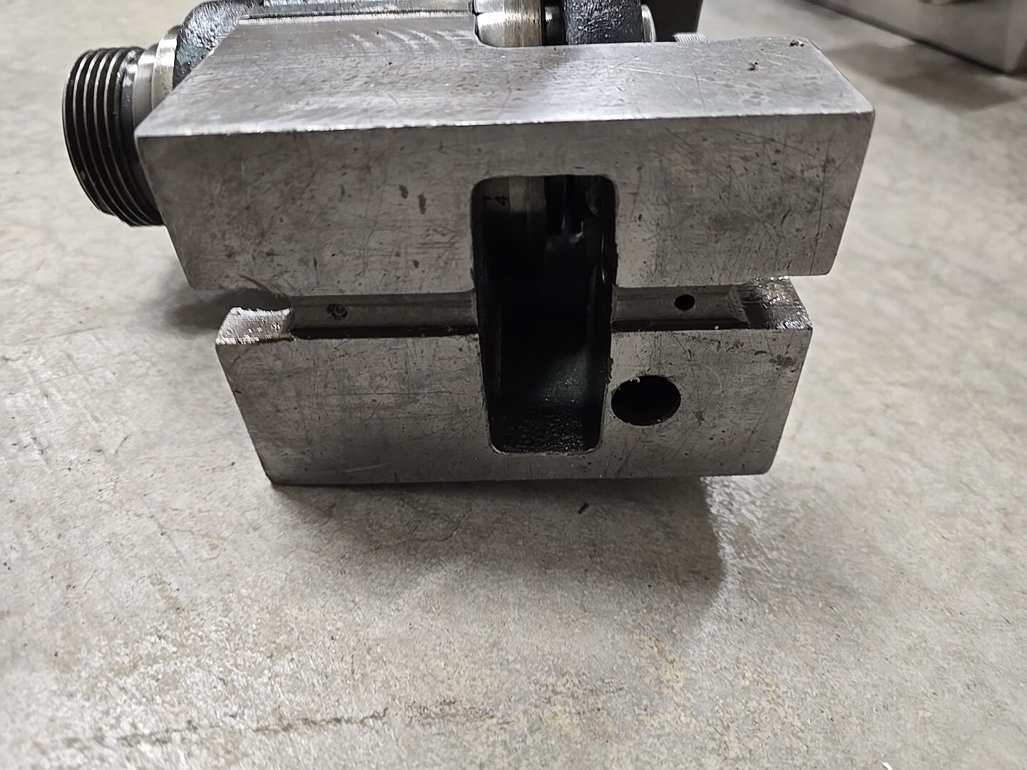 Yuasa 550-004 H/V 5c collet indexer Thread Wear