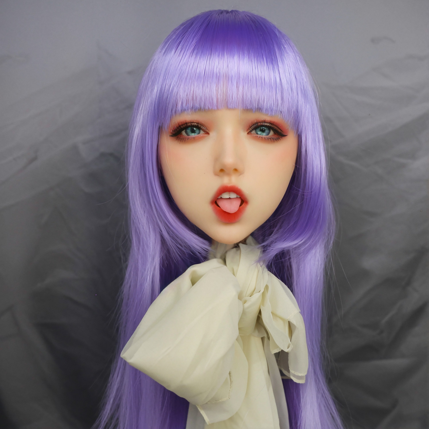 Limited edition female head, TPE material,Mannequin Head,1:1 replica of a female